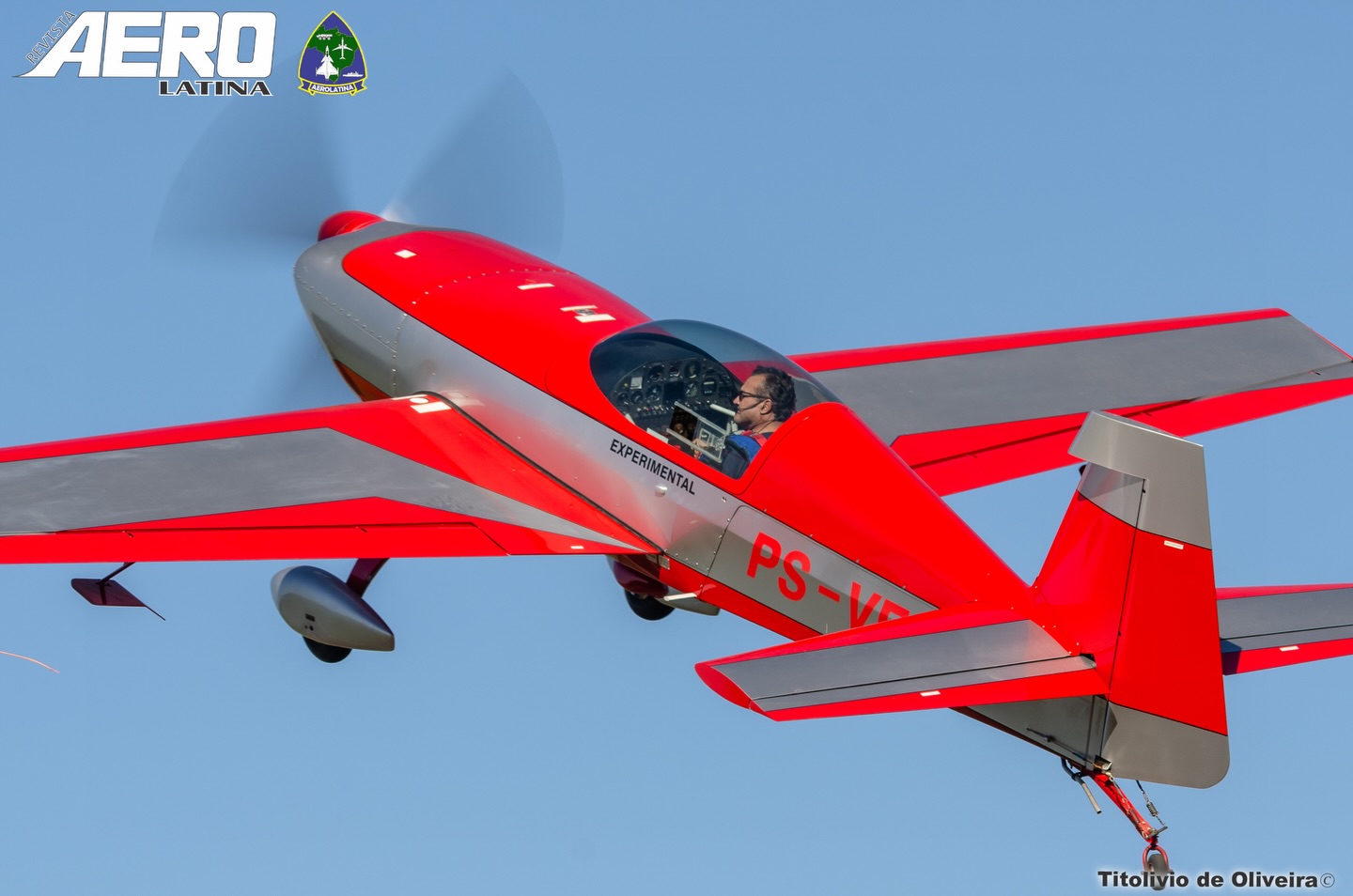 @guixerife voando o Extra 300 no AeroFest em Leme-SP!
#aviation #aviationphotography #extra300 #aerobatics #avgeek