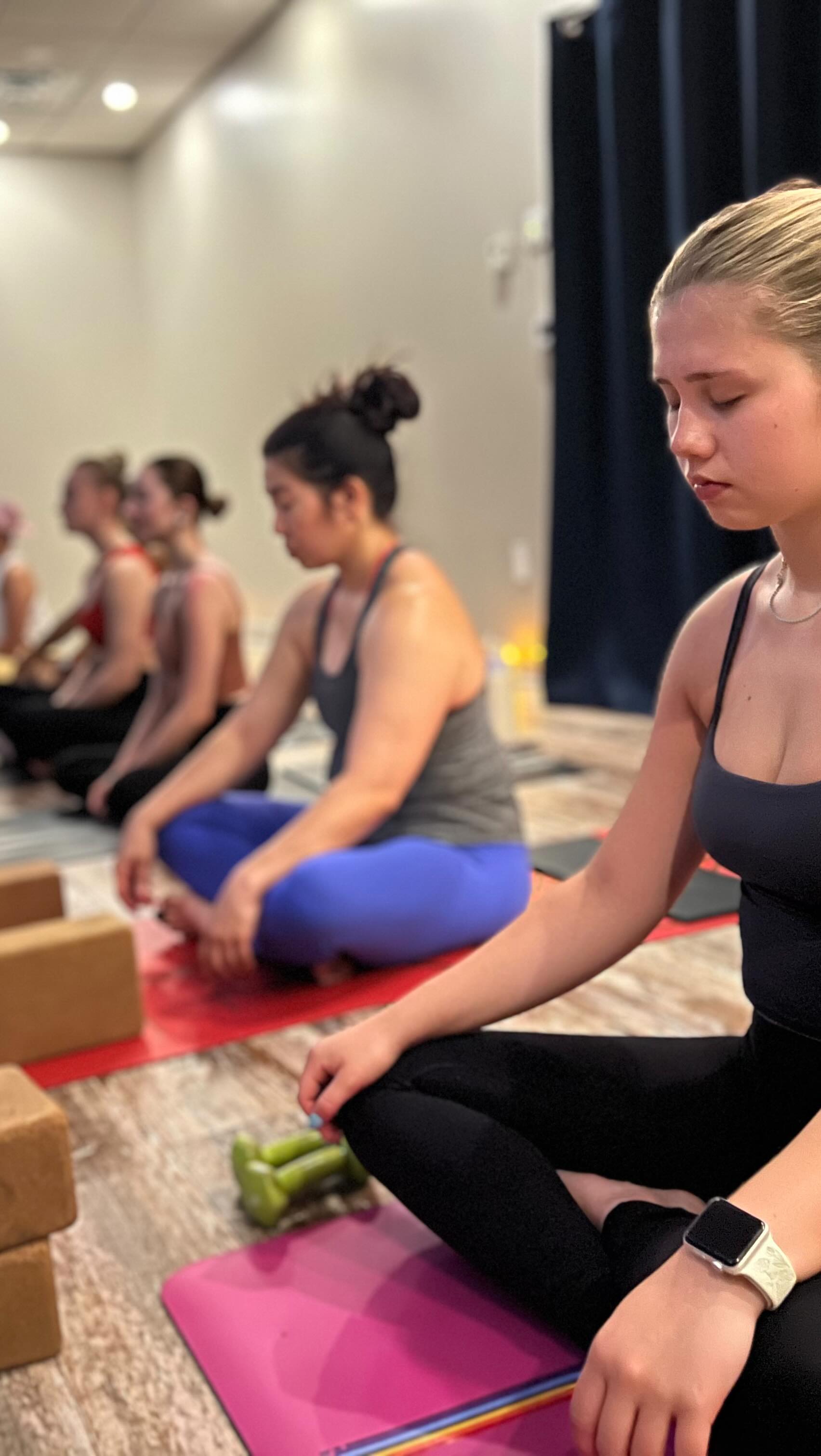 Book that hot Vinyasa class. ✨
Move, breathe, sweat, repeat. Vinyasa is all about flowing with your breath while building strength, improving flexibility, boosting balance, and clearing your mind.
Vinyasa classes are almost every day❤️🔥