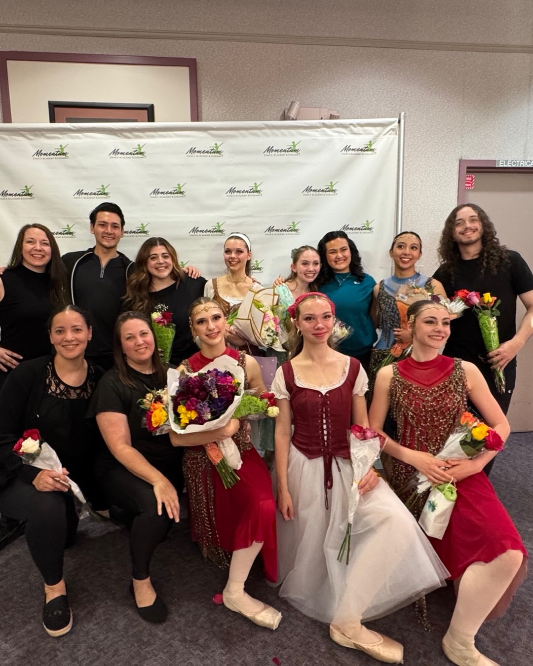 ☀️ Meet the incredible teachers who will be inspiring, encouraging, and dancing alongside our students this summer!
Whether you’re looking to improve your technique, try a new style, or stay active during the break, our Summer Classes are the perfect place to learn, grow, and have fun. From ballet and contemporary to jazz, hip hop, and more, there’s something for every dancer!
📅 Summer Session: July 6 – August 15
Join our amazing faculty and make this your best summer yet!
Register today and secure your spot. We can’t wait to dance with you! 💙.https://www.momentumdanceacademy.org/summer-1
#DanceTraining #DanceLife #Ballet ContemporaryDance JazzDance HipHopDance SummerClasses DanceEducation