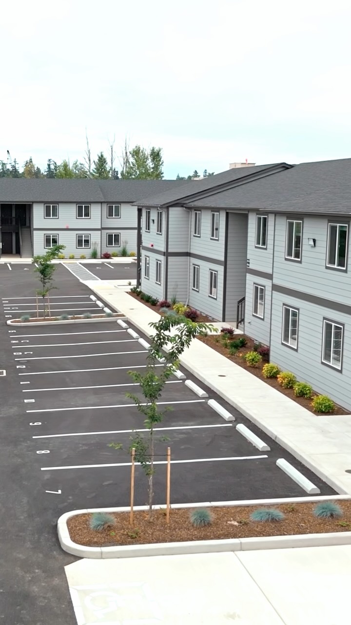 Skyline Builders is proud to deliver Salem Ave Apartments in Albany, Oregon. We’re so grateful for the entire project team for the hard work and commitment that brought this one together. Thank you to our client for trusting us with this project, we’re excited to continue delivering multifamily communities across Oregon this year.
#SkylineBuilders 🎥: @carsonjames.hq