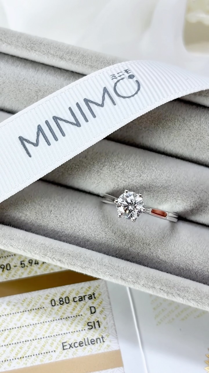 “MOHAMED ∞ BIW” • Thank you for letting us be a part of your forever story. It was an honor to craft your wedding rings. • GIA 0.80ct. D Color (100) SI1 3EX NONE • 9K White Gold ✨💍
.
Budget : 7x,xxx THB +/-
.
ลูกค้าที่สนใจแวะมาชมสินค้า รบกวนนัดหมายล่วงหน้าก่อนนิดนึงนะครับ ☺️
.
ตัวเรือนทองแท้ พร้อมเพชรแท้ธรรมชาติ ใบเซอร์ GIA
.
มีหน้าร้าน พร้อมบริการหลังการขายทุกเรื่อง ดูแลลูกค้ามาแล้วกว่าสามพันคู่ ชมรีวิวจากลูกค้าได้ที่ >> https://www.minimojewelry.com/testimonial
.
ดูแบบแหวนทั้งหมดได้ที่ —> https://www.minimojewelry.com/weddingringsdesign
.
** แถมฟรี เลเซอร์สลักชื่อ เลือก Font ที่ชอบได้
** พร้อมกล่องแหวนสวยๆสำหรับเข้าพิธี
.
💎 Inbox: m.me/minimo.jewelry
💎 Line: @minimo.jewelry (มี @)
💎 Web: http://minimojewelry.com
💎 Call: 092-456-9509
.
** เนื่องจากงานของทางร้านเป็นงานสั่งทำตามความต้องการของลูกค้า ราคาจึงอาจมีการปรับเปลี่ยนตามดีไซน์ สเปคเพชร ไซส์แหวน และราคาทอง/เพชร ในแต่ละช่วงเวลาครับ
.
#minimojewelry #แหวนคู่ #แหวนแต่งงาน #แหวนเพชร #แหวนหมั้น diamond diamondring แหวนเพชรแท้ เพชรGIA engagementring ทองแท้ เพชรแท้ weddingring เพชรแท้ราคาโรงงาน แหวนเพชรGIA weddingring แหวนชู แหวนหมั้น ring