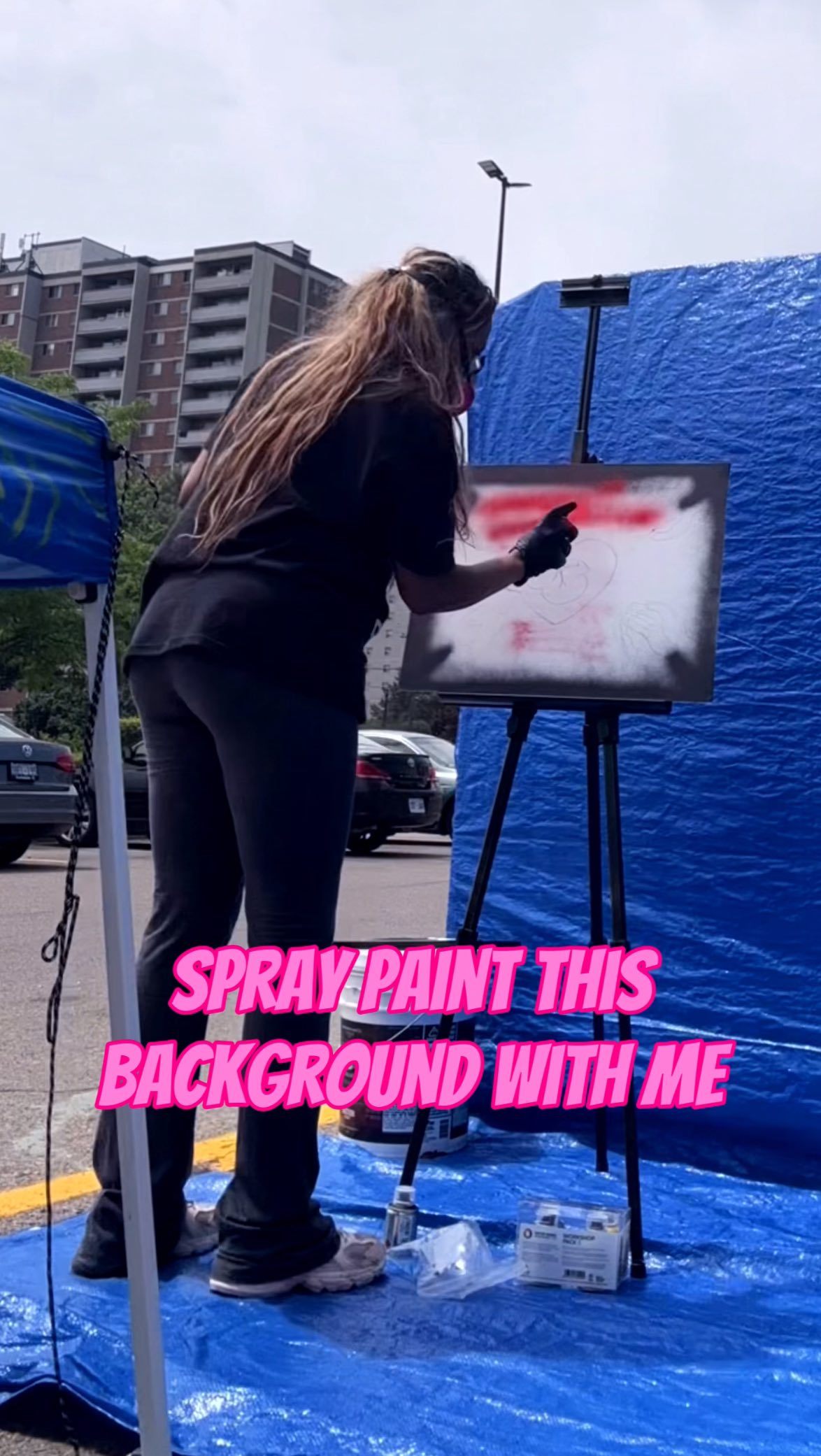 Art tip? Sometimes you have to be okay with making bad art so you can get to making good art.
I’ve been learning all about spray paint in @astrosankofa’s muralology class.
The learning curve has been a humbling experience!
That’s the crazy thing about art. You can be amazing and then switch mediums and have to start the learning process over… how exciting 😉
Don’t worry I’ll get there. For now enjoy the process.💖