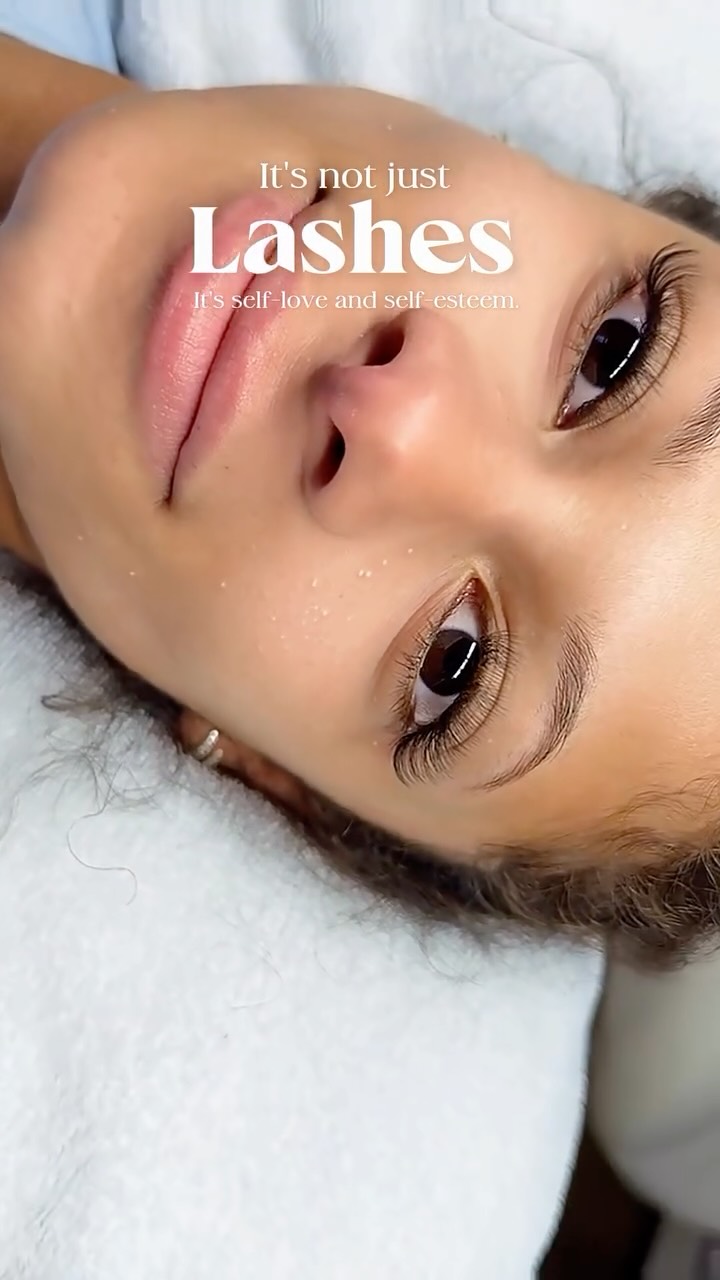 Volume lashes by YayaLash ✨
Full, fluffy, and beautifully customized for each client 🤍
Wake up feeling beautiful every day 🩷
#rochesterbeauty #rochesterny #lashextensions #lashgoals #lashartist