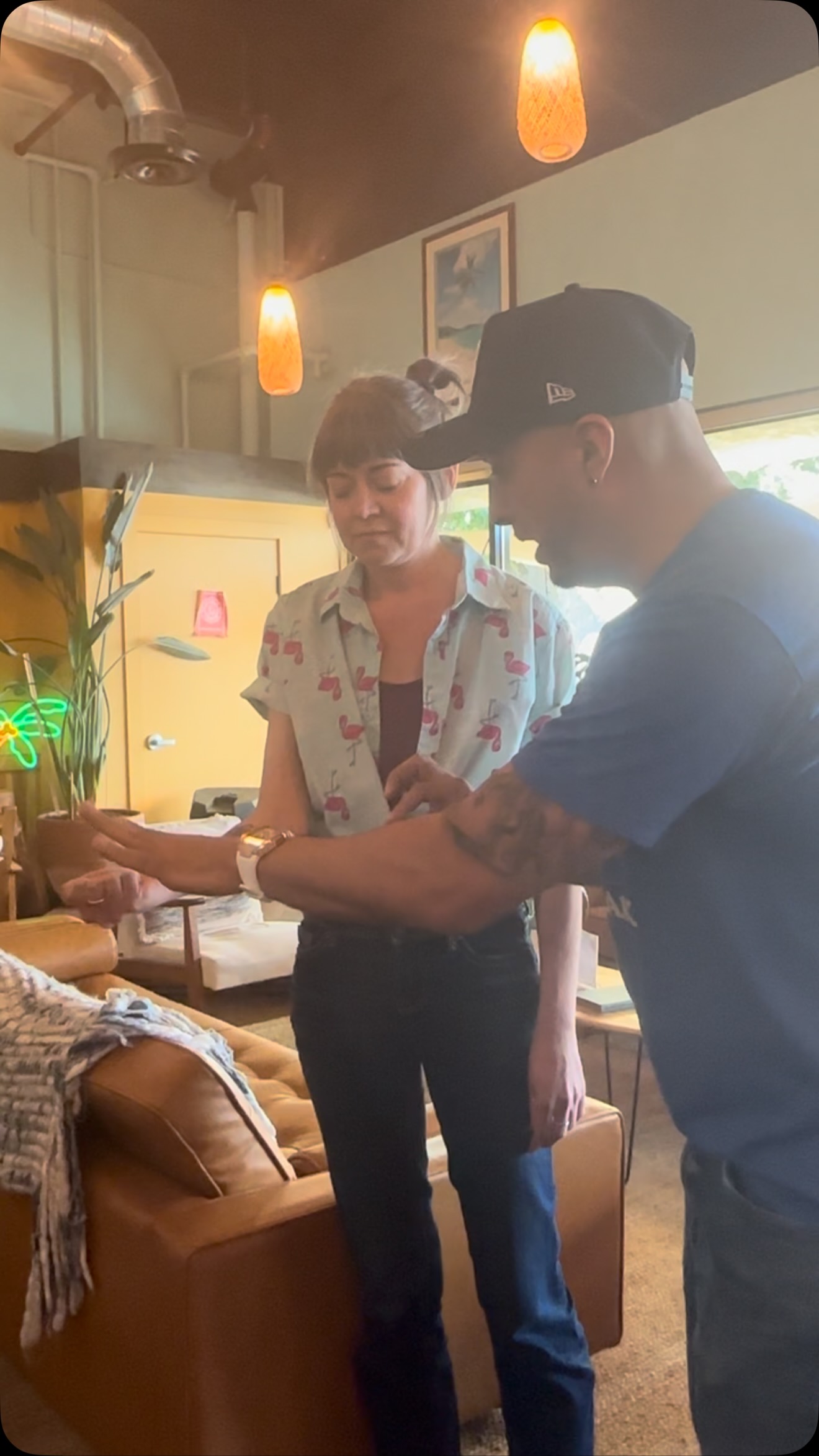 Out here in Boise Idaho @karunakava letting them know about the @themagicianstableldn show at the @morrisoncenter. Team no sleep. Come see us live! Thank you to @naomipsalmmusic for capturing the moment. #themagicianstableldn #boise