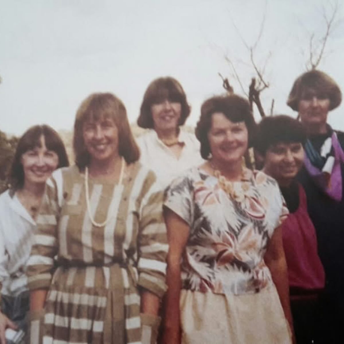 After decades of creativity, generosity and unwavering support, we’d like to say a heartfelt thank you to Yve Gray for her incredible contribution to the Stanthorpe Pottery Club.
Head over to our Facebook page to read more about Yve’s inspiring journey with the club. 🤍