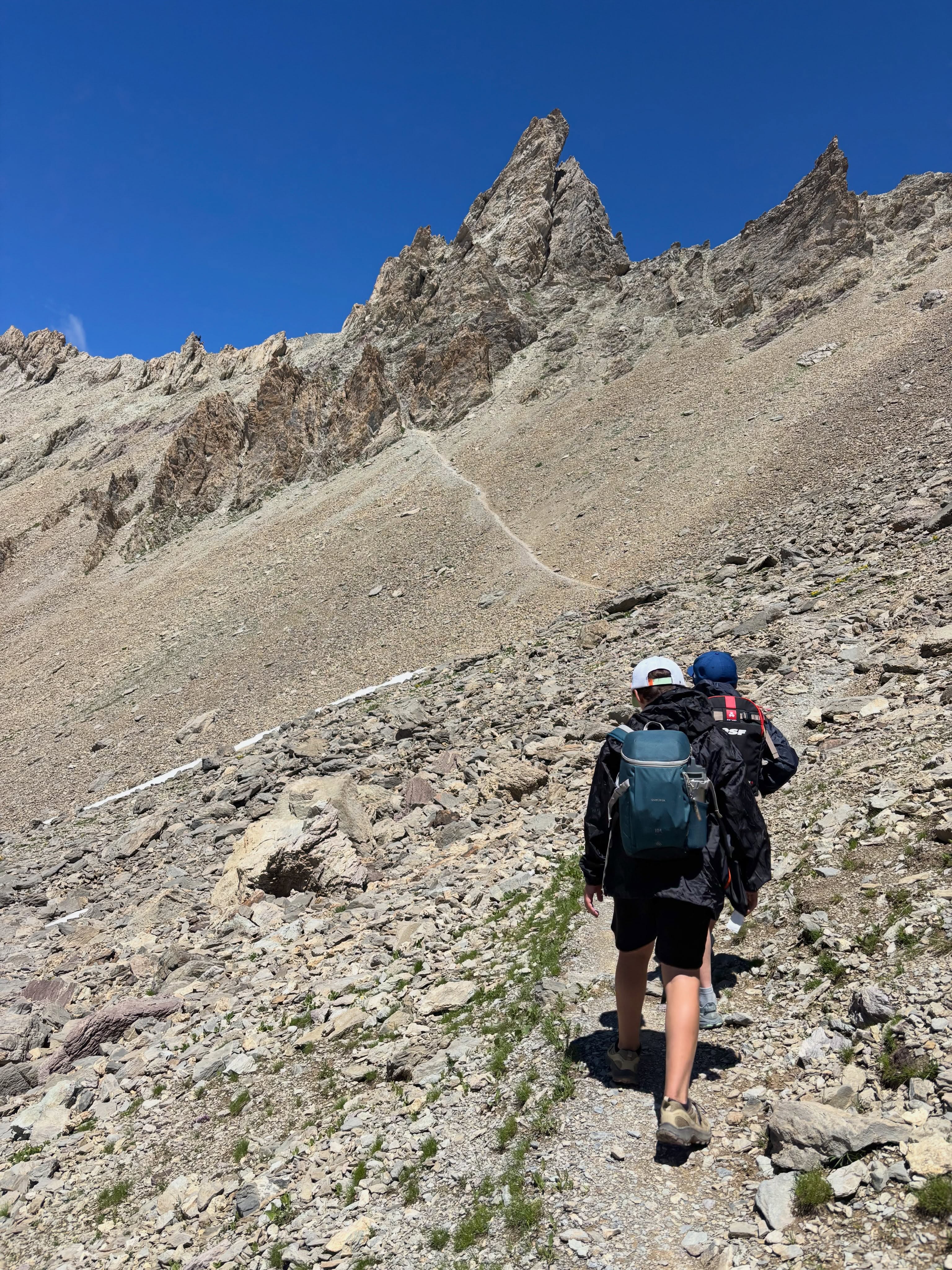 Stage physique U14/U16 dans le Briançonnais. Rando, VTT, athlétisme, renforcement musculaire et canyoning pour terminer. Bravo à tous! Et grosse pensée pour Béa qui s’est blessée au poignet. Bravo à tous!