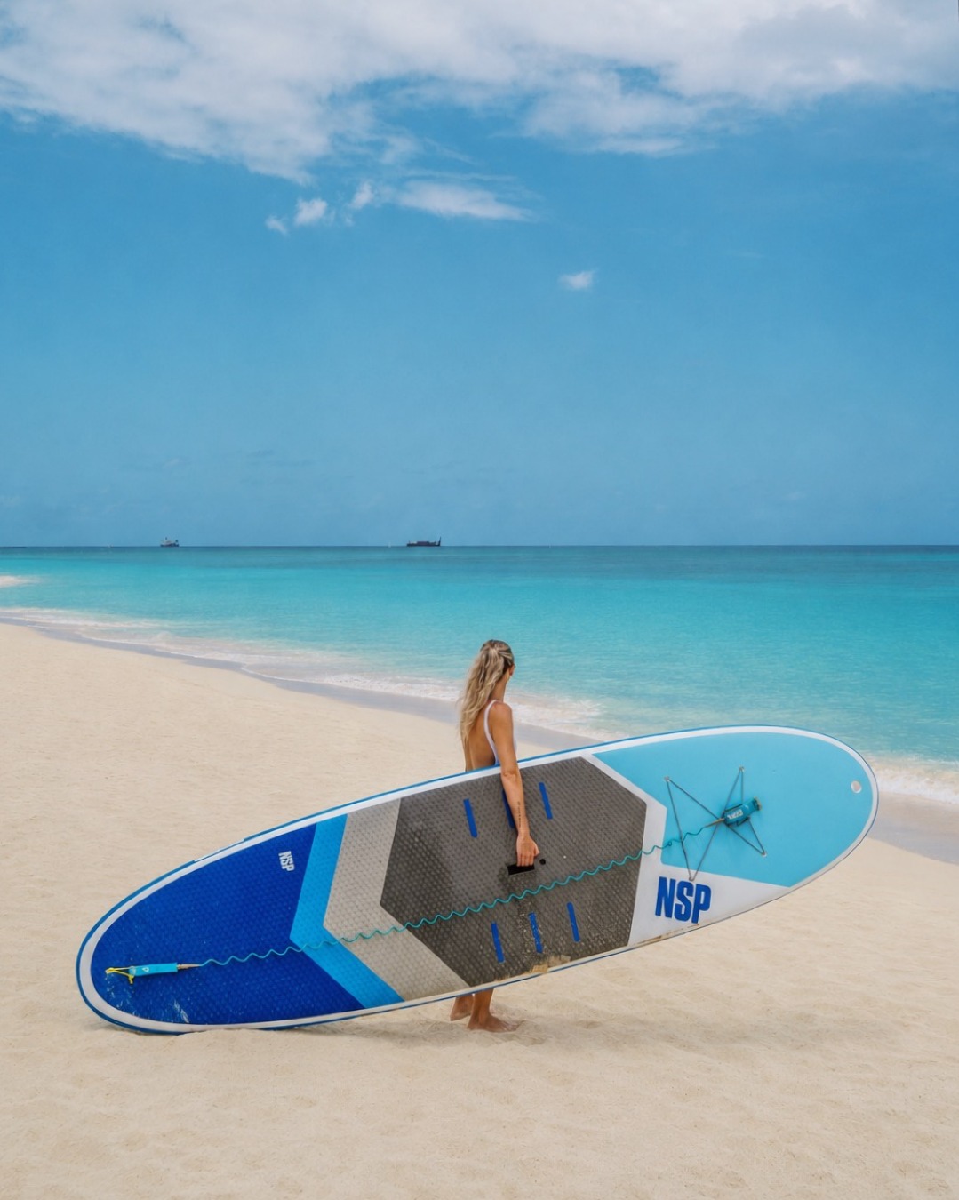 The beach is yours. Rent a SUP and take it from there.
#WhereLuxuryMeetsTheSea #SevenMileBeach #VisitCayman #Paddleboarding #BeachLife