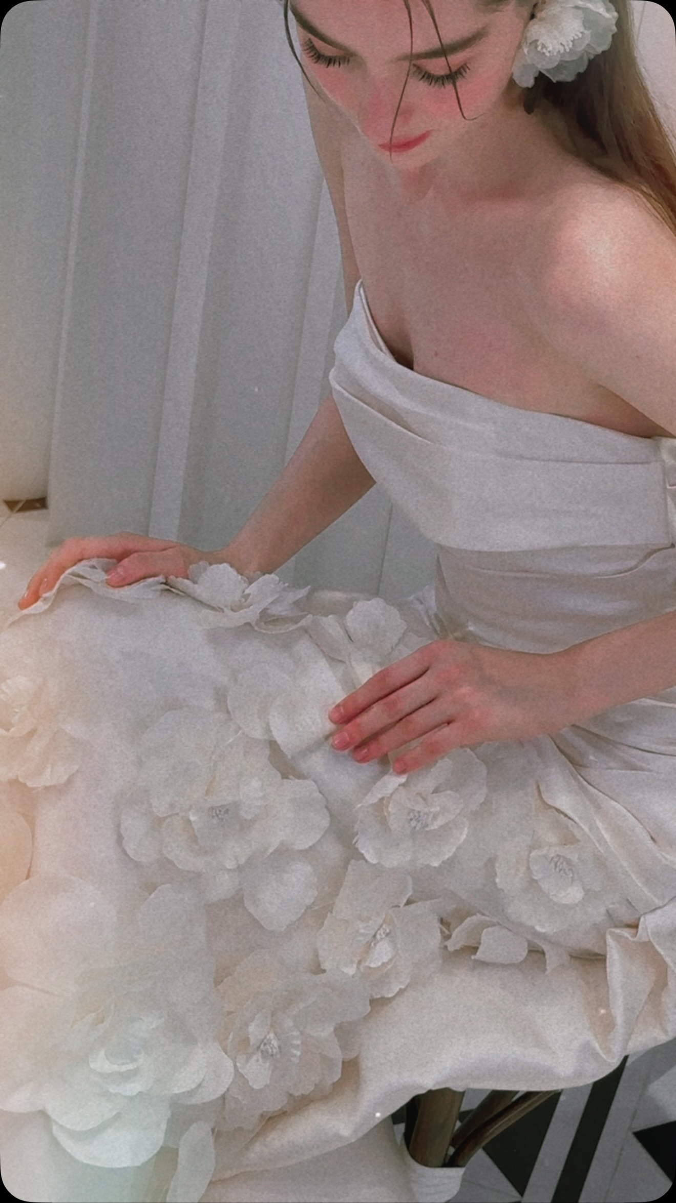 your dress, your rules 💕
Visit STORY WEDDING and get to know your styles
