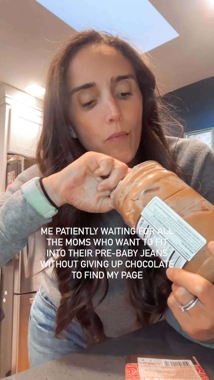 The piece of chocolate is not your problem.
Your problem is you think you need to give up carbs, have 30 minutes uninterrupted to exercise, and be perfect all the time.
newsflash- that is not how wellness works in motherhood.
What if you tried doing the minimum, but consistently? Comment “minimum” and I’ll send you my Minimum Mom Reset Guide with 3 things you do today, without waiting until Monday or going keto, even on 4 hours of sleep.
Follow @nourishedmamanutrition for realistic postpartum wellness without the IG BS.
Sincerely-your new postpartum nutrition bestie with a degree in Nutrition & Exercise Science