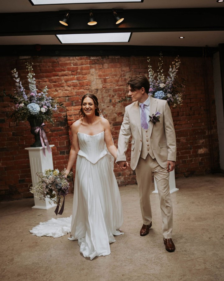Every bouquet, every arch, every table arrangement starts with a conversation.
If you've recently got engaged, don't leave your flowers until the last minute.
Our diary for 2026 is filling quickly and we'd love to be part of your day.
π DM us the word WEDDING and we'll send over our brochure
Images from Content Shoot at Shack Revolution
Venue & Concept: @shackrevolution
Photography: @sophie_bagnall_photography
Stationery: @lovenotesanddiscoballs
Styling: @the.vintage_collective
Hair: @october.hair
Makeup: @poppymae.makeupartist
Florist: @beehivefloristdeb
Suits: @billchildformalwear
Dresses: @lauramaybridal
Veils: @w_collective
Models: @sarahbeth.m9 & @itstomm