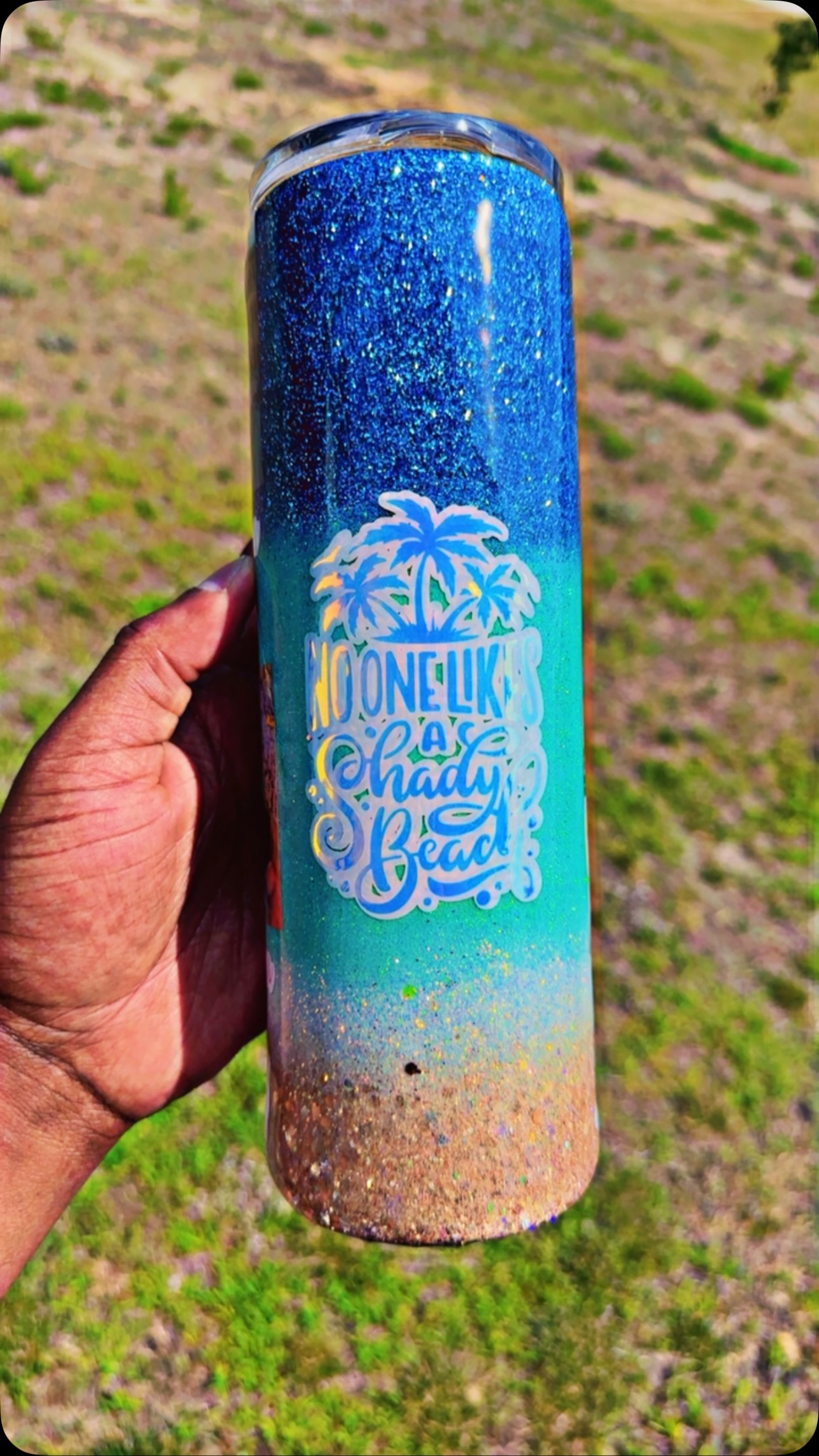 30 oz Glittered Beach Tumbler
Glitters: Sapphire, Tiffany Who? , Magic Dust, and Cleopatra from @hesthatflyyguyydesignz
Shop for glitters or products at www.Hesthatflyyguyydesignz.com
#glittertumblers #giftshop #beach #tumblers #custom