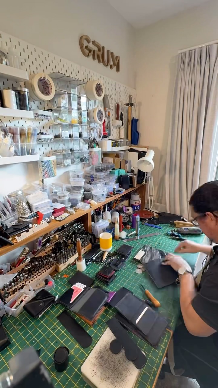 I really miss my studio… and I never realised quite how much I loved all my work until I was suddenly unable to do it. I mean I am lucky I love what I do, but who can’t wait to get back to work lol.
It’s now been three weeks since my accident, and I’m still in hospital/rehab. Not being able to do even the simplest things for myself has been incredibly tough, let alone being unable to get into the workshop to create or get back out performing magic.
Before the accident I was busier than ever, so busy in fact that I never even had the chance to share many of the projects I had been working on. So while I’m stuck in here, I thought I’d start sharing some of my favourite custom builds from the last few months.
Everything I made was custom and built to order or part of a new product line I’m developing , and I genuinely can’t wait to get back into the workshop.
If you see something you like and would like to order one, please do get in touch. I won’t be able to start making them until I’m fully recovered, which is likely to be another 6–8 weeks, but I’ll be building them in the order orders are received. So if you’ve been thinking about getting something made, now is a great time to reserve your place in the queue.
If you’d rather not wait, I do still have stock ready to ship of all the wallets in the Grum Classic range (babu pro, minimalist, baburoo and mullicari wallets), Grum bags, AnyGo hanky, Ringo Hanky, One for the Diary, and QuickDraw deck holsters.
Thank you all so much for your messages, support and patience over the last few weeks. It really has meant the world, and I can’t wait to get back to doing what I love.
Don’t forget to check out www.grummagic.com
With Love , Ari
#handcrafted #handmade #leather #leatherwallet #workinprogress