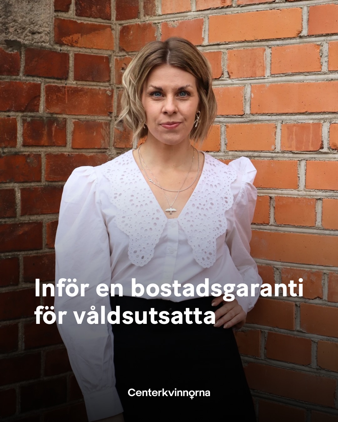 Ingen ska behöva välja mellan att stanna kvar i våld och att stå utan bostad.
En trygg väg bort från våld börjar med en trygg plats att bo på. Därför vill Centerkvinnorna införa en bostadsgaranti för våldsutsatta, så att fler kan lämna och bygga ett liv fritt från våld.
Vad tycker du?