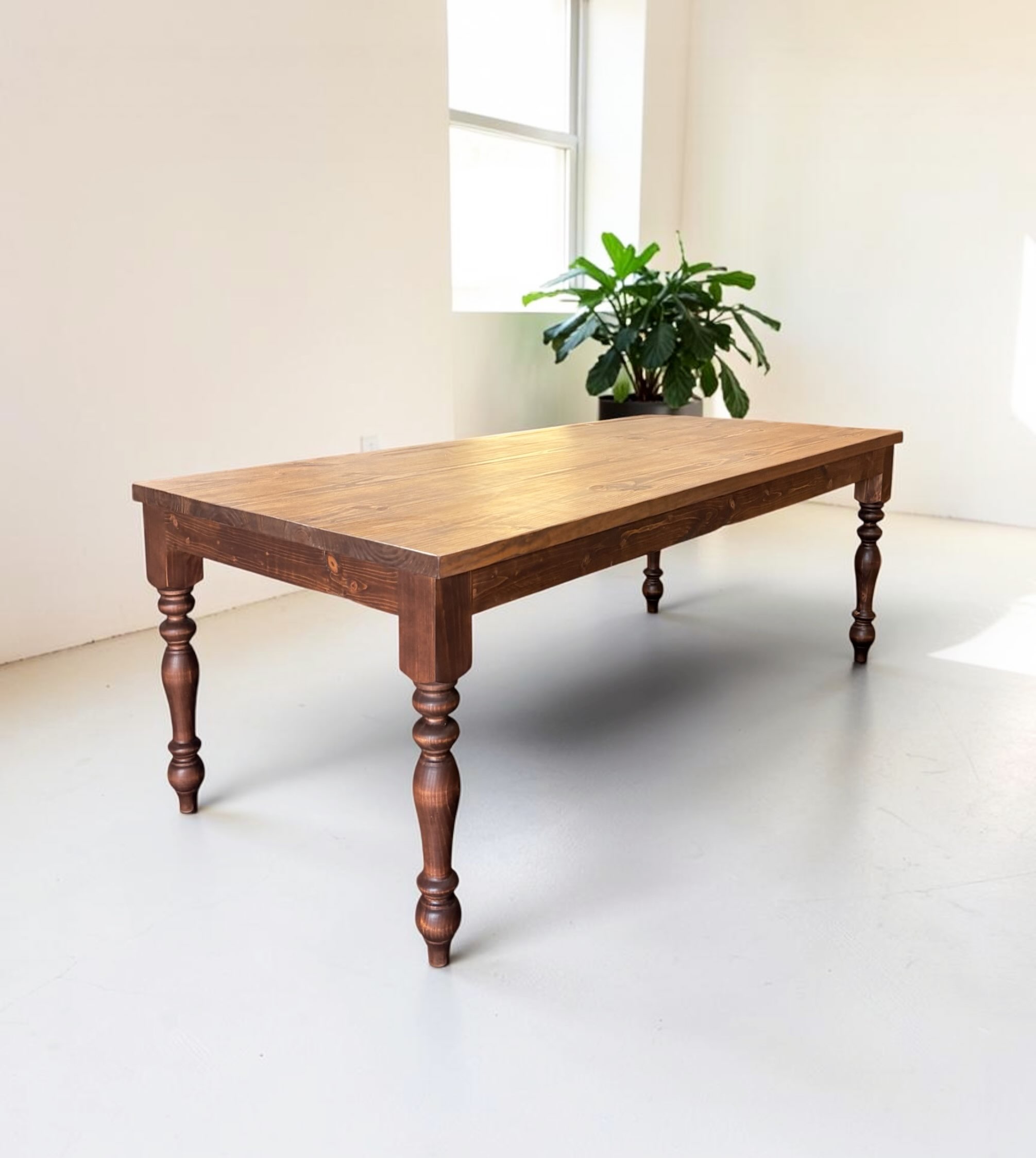 The classic cottage farmhouse table with jointed top