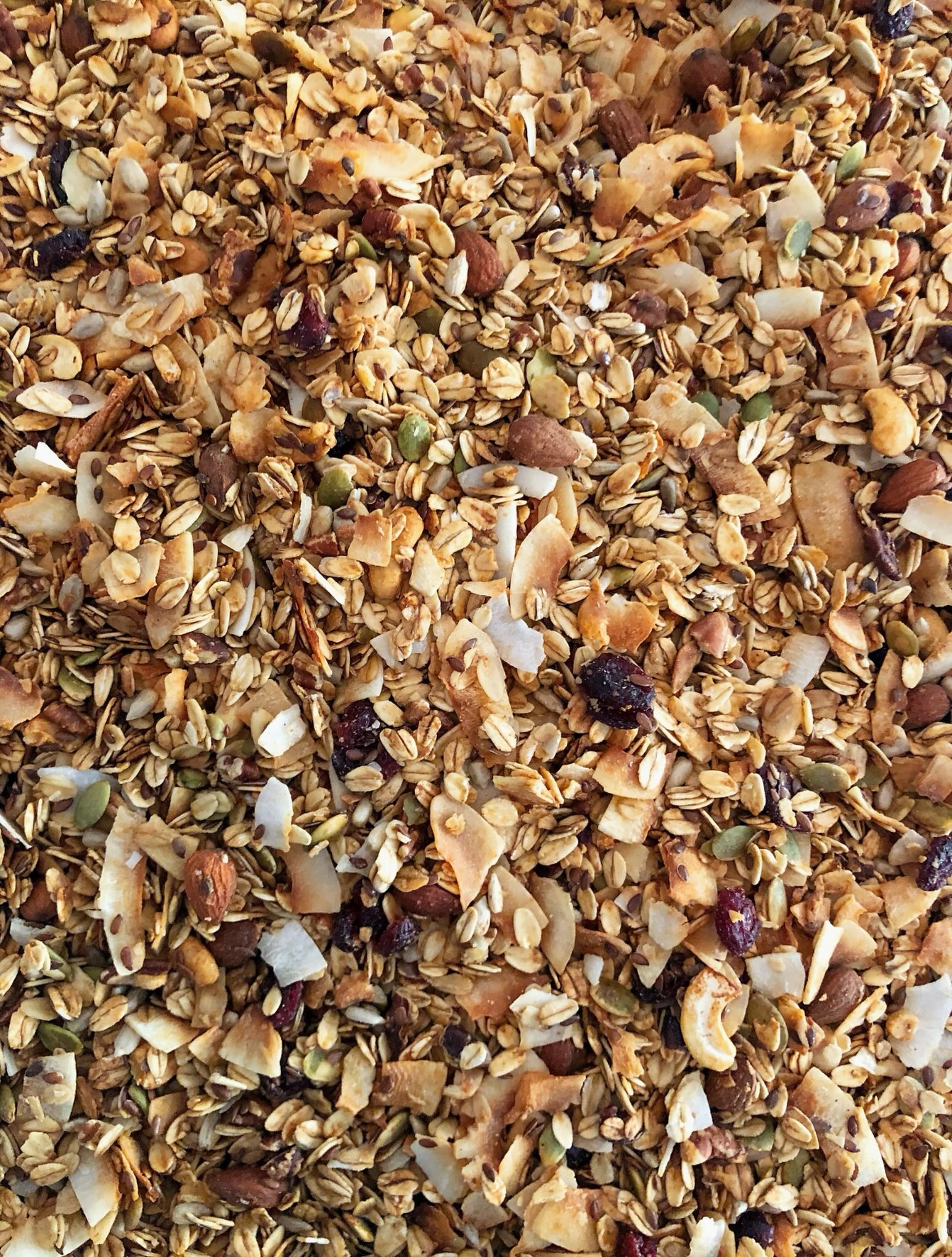 Fresh baked granola ☀️🤍 #ontbijt #granola