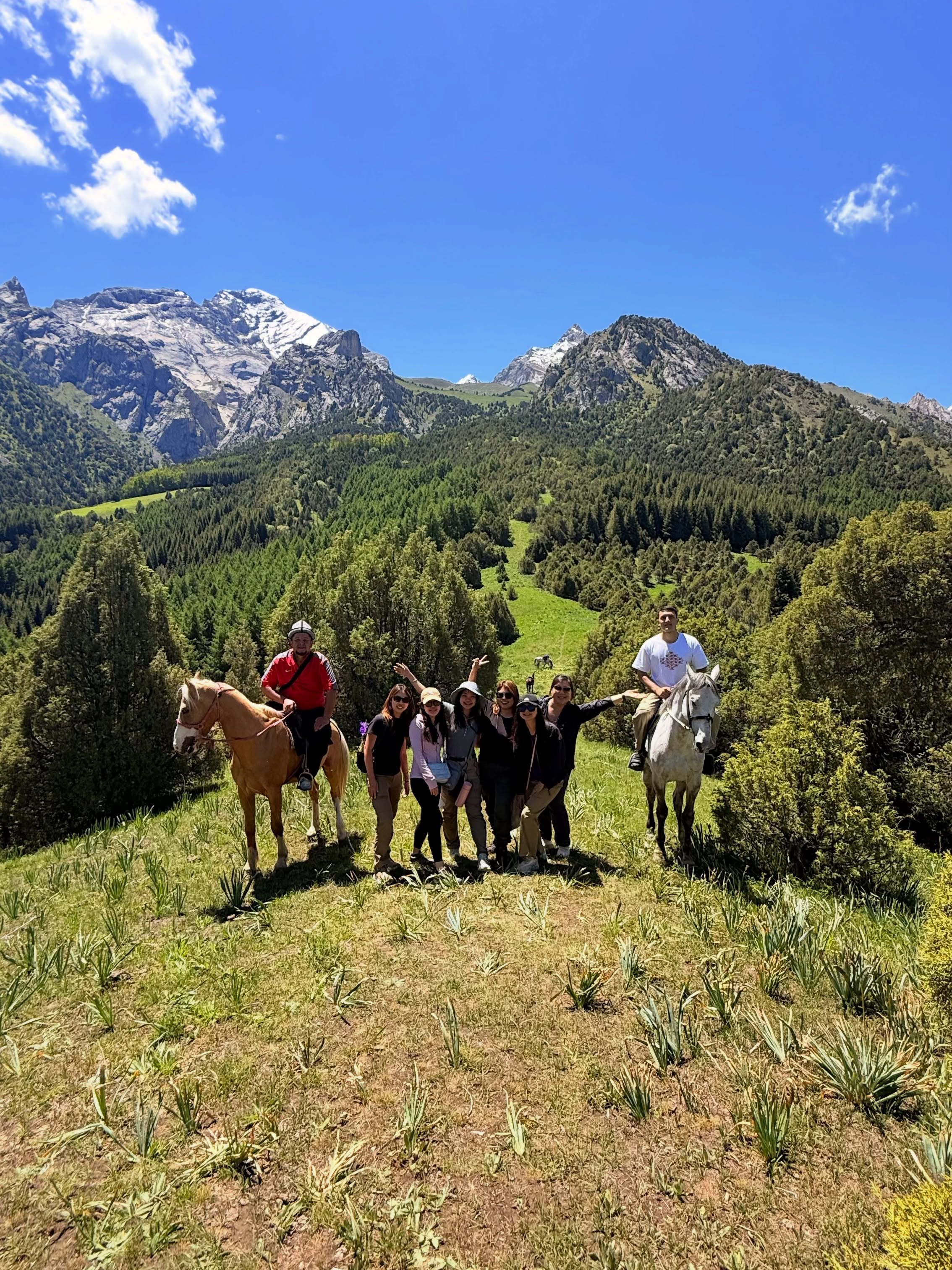 Best of 22.05.2026 - 31.05.2026 🇺🇿🇰🇬
10 days across Uzbekistan & Kyrgyzstan with Uzbekistan’s strongest man, Behzod 💪 Horse riding in the highlands, learning to cook Plov and visited a school graduation ceremony… among so many other things! 😆