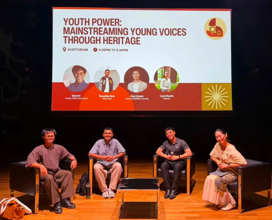 I'd like to thank @dksgfestival for having me on their panel discussion, "Youth Power: Mainstreaming Young Voices Through Heritage" yesterday at the Malay Heritage Centre! It was a pleasure sharing alongside @rmdhnsrn and @thejeeamy at this insightful panel moderated by @_yanasyita and we discussed the integral role that youths play in keeping the various parts of our Malay heritage alive—be it through our preserving our linguistics through the arts, or even through community empowerment, while also navigating through the challenges in making our voices heard. We hope our sharing was meaningful and encouraging to all who attended!