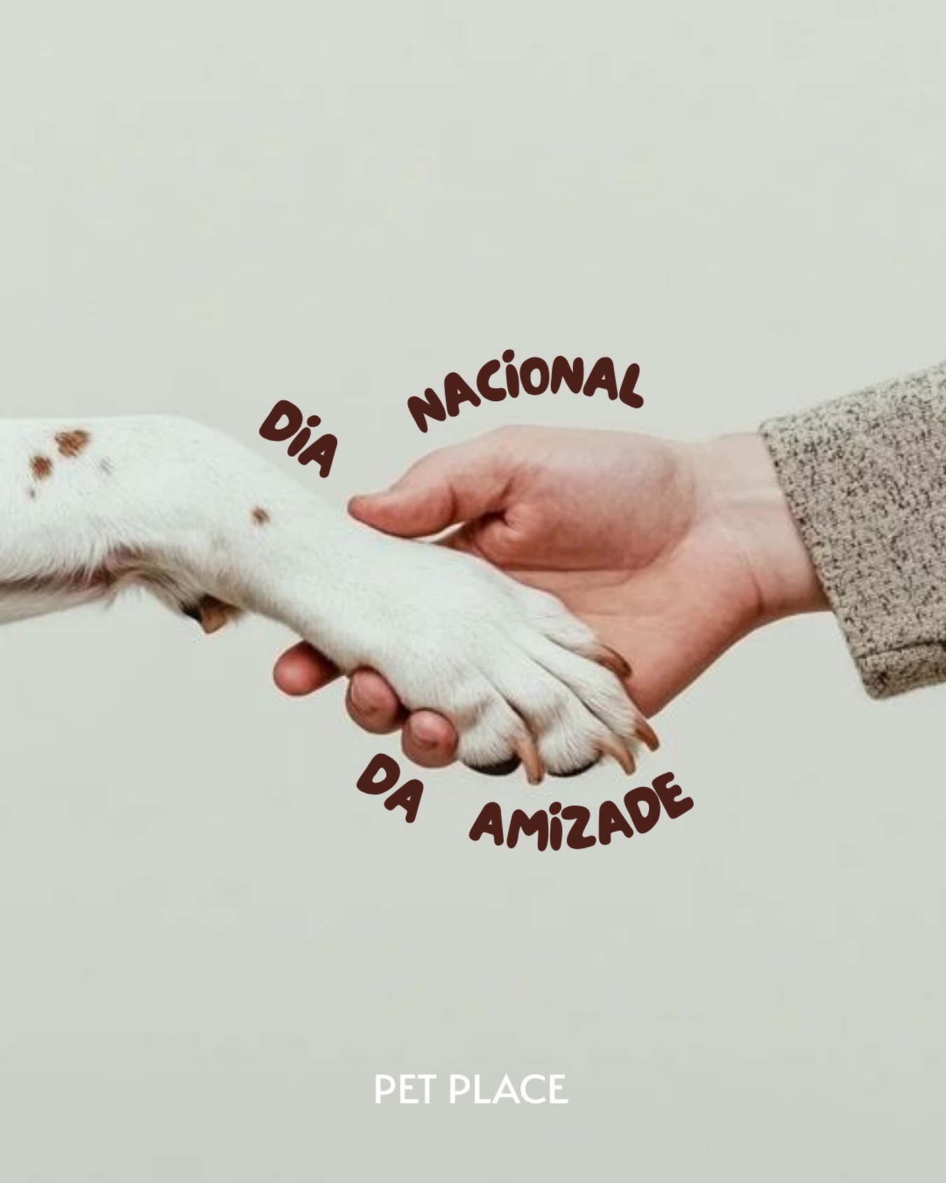 Amizade pet....
Está na rotina, na companhia e na forma como eles fazem parte da nossa vida todos os dias, sem exceção.
É quem te acompanha sem pedir nada, quem percebe mudanças antes de qualquer um, quem está ali nos momentos bons, e principalmente nos difíceis.
É uma conexão constante, construída no dia a dia,
nos pequenos gestos, nos encontros, na convivência.
Hoje é dia de reconhecer esse vínculo que vai além do óbvio.
Feliz Dia da Amizade Pet 💛
#AmizadePet #Petplace #ConexãoReal #AmorDePet #RotinaComPet