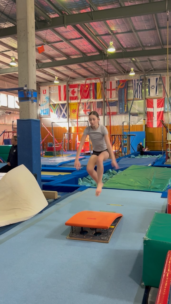 School holidays called for a little extra fun this week, so we put some of our Senior WAG gymnasts to the test with one very important question...
What sound does a springboard make? 🤸♀️🔊
From enthusiastic sound effects to some very unique interpretations, there were plenty of laughs filming this one! 💙❤️🤍
#WodenValleyGymnastics #SeniorWAG #Vault #TeamWVGC