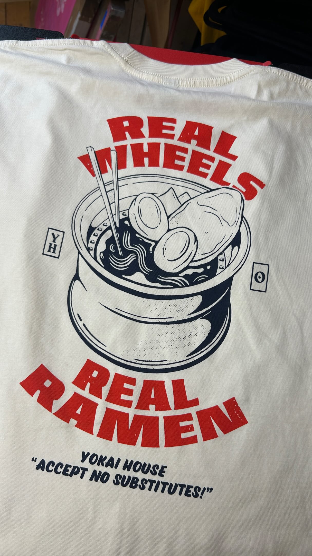 Great design from Richard Darling
Printed using @magnaprint water based inks.
#handprinted #screenprintinguk #screenprintinglife #yourbrandedmerch