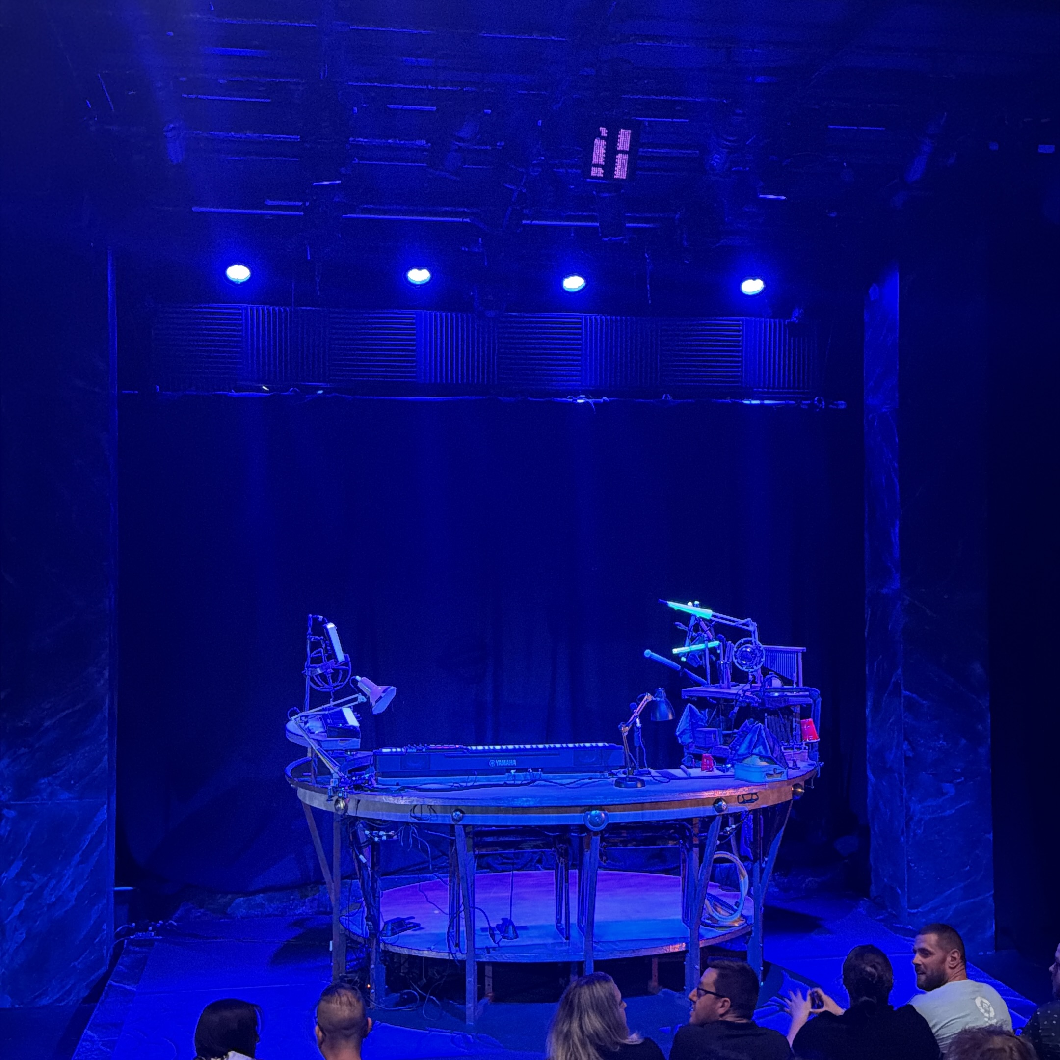 Everyone needs a bit of Hole in their life @americansingsong @sohotheatre