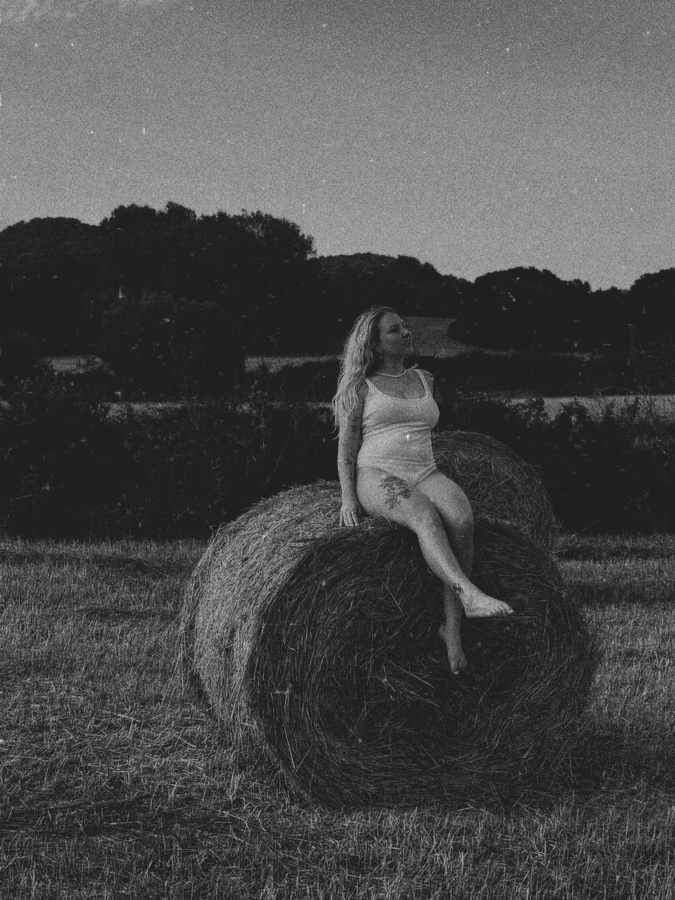 ✨🤠 Irgendwo, auf Mallorca, auf einem Strohballen.
#mallorca #shooting #mallorcaisland #model #vacation