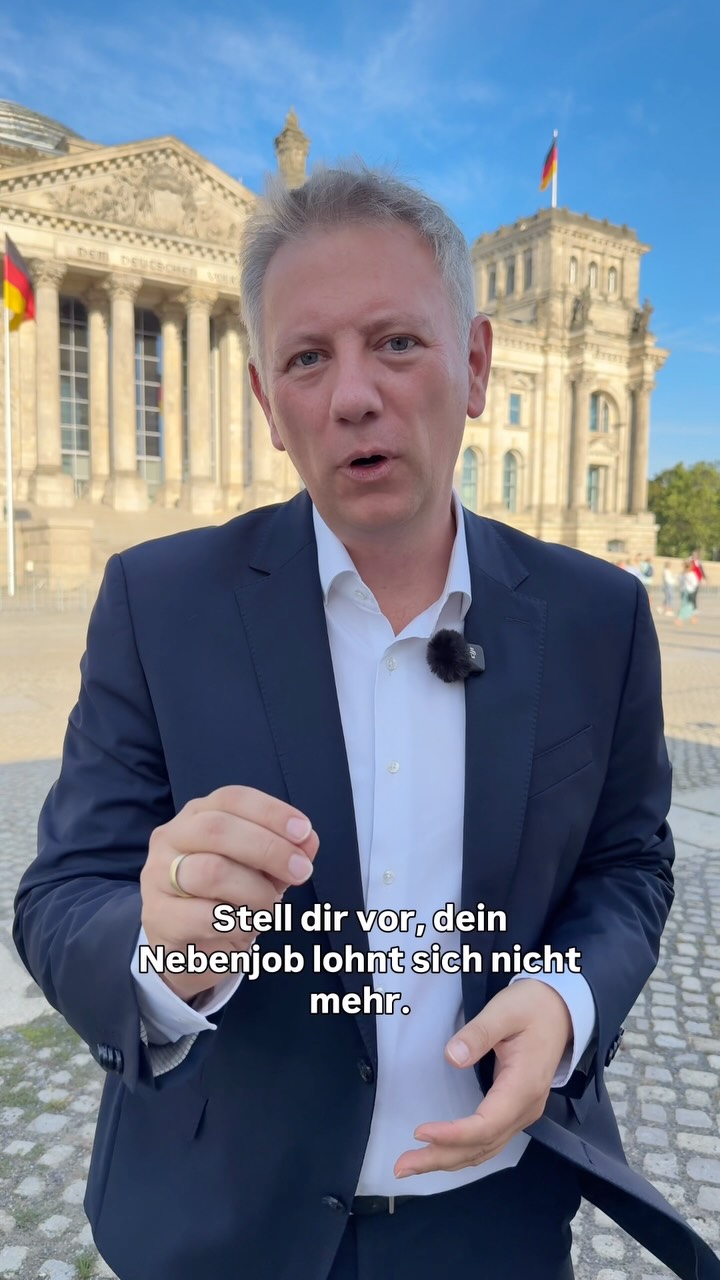 🚨 6,8 MILLIONEN MINIJOBS IN GEFAHR?
Millionen Menschen arbeiten neben ihrem Hauptjob, ihrem Studium oder der Rente.
Jetzt steht der Status der Minijobs zur Debatte.
👇 Schreib in die Kommentare:
ERHALTEN oder ABSCHAFFEN?