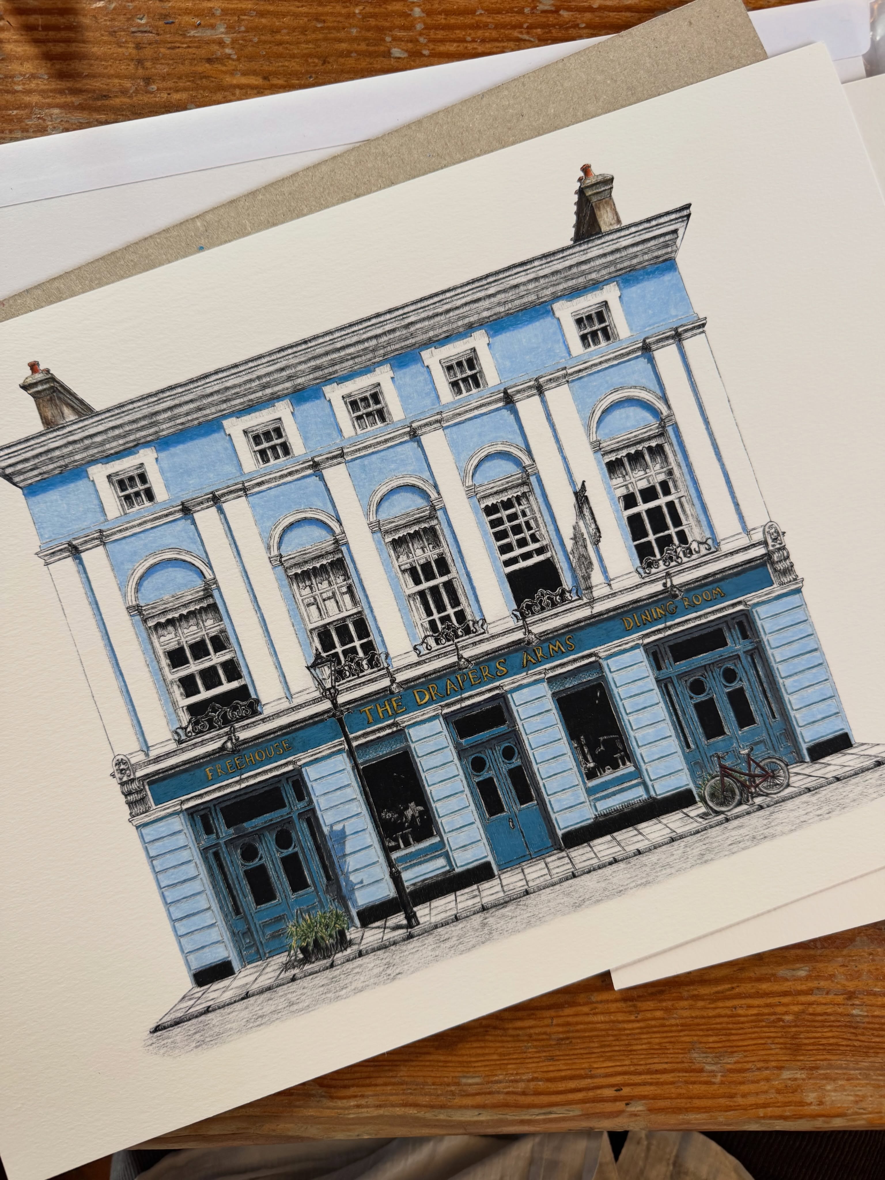 A very special one off edition of The Drapers Arms 🩵💙
I’m often asked about whether there is a colour version of @thedrapersarms - so I’ve produced this A3 piece for y’all
This is available to buy so DM me if interested! NOW SOLD!!♥️
#pencilartwork #colourpencilart #drapersarms #oneoff #limitededition