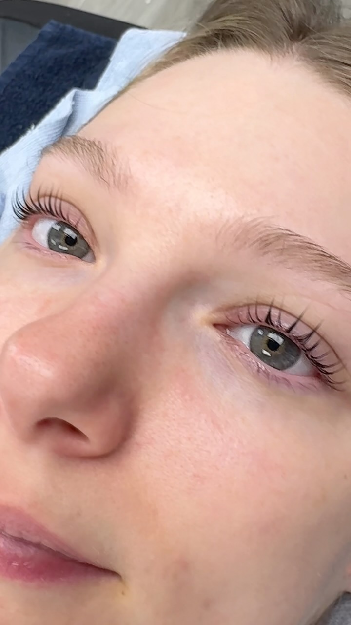 Would you look at that! Keratin Infused Lash Lift and Tint transformation 😍 Book an appointment at www.azlashlady.com #keratinlashlift #koreanlashlift #lashliftchandler #chandlerlashes #lashes