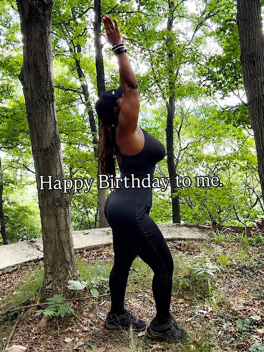 Chapter 39 begins where I feel most at home… In Nature 🌿
✨- Solo Birthday Hike. - HAPPY BIRTHDAY TO ME. 🎉🎉
#nature_obsession #birthdaygirl #solohike #nature