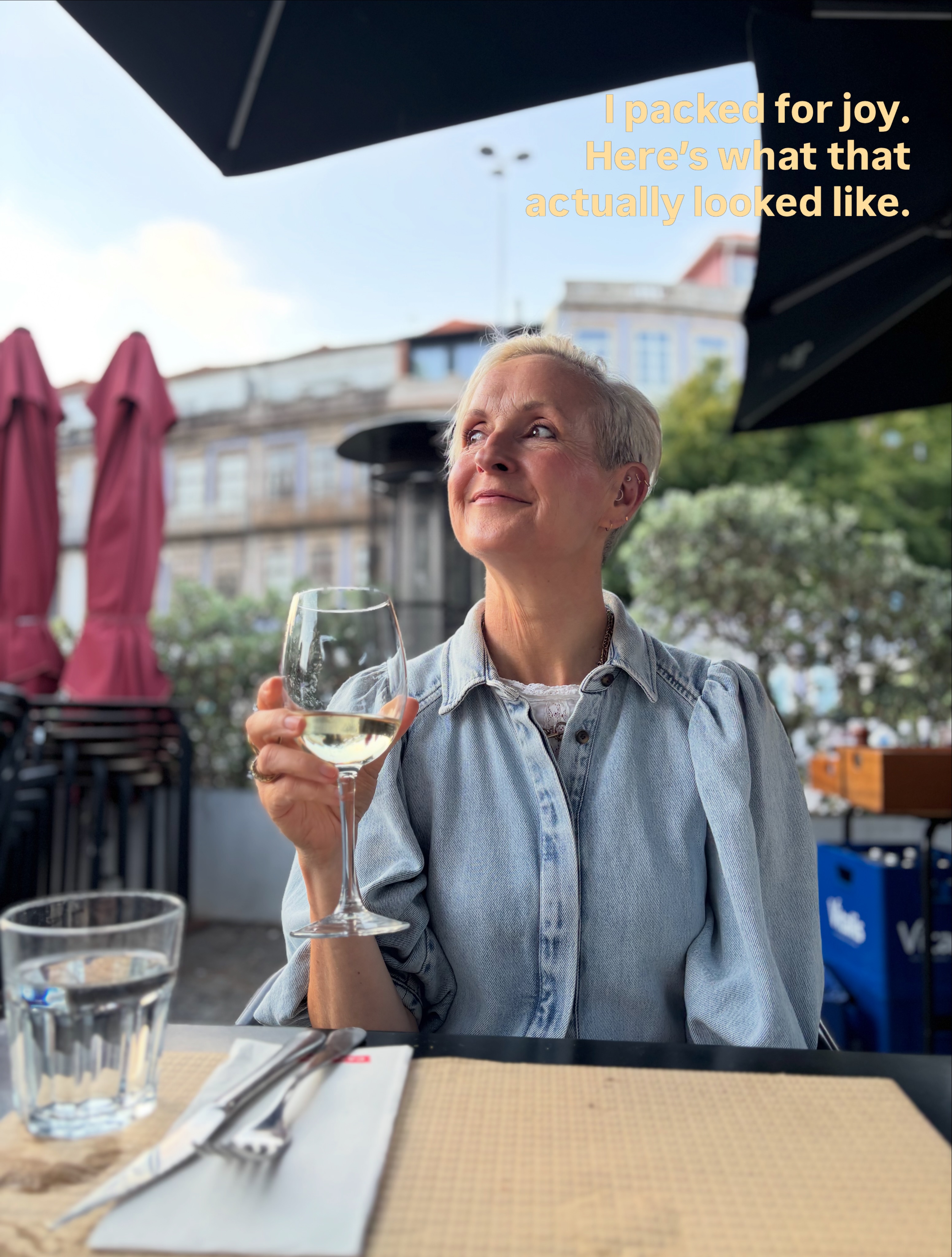 Three days In Porto: a vibrant city that somehow made everything I packed feel right.
And wearing everything I’d brought to it, made my heart sing a bit.
Next up, the pool/beach bit of our holiday where the jacket in the last video may be making an appearance.
Follow me for tips on dressing joyfully. To work with me click on the link in bio.
What to wear on holiday, packing for city breaks, clothes that make your heart sing, travelling with style, dressing joyfully.