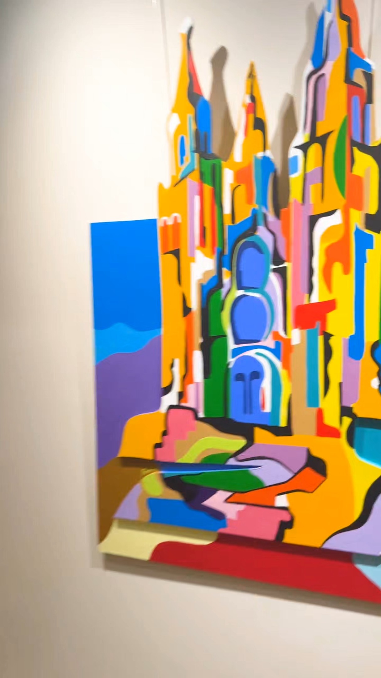 Agardámosvos este venres ás 19:00h na Galería Fundación Araguaney 🎨
“Travesía”, está composta por arredor de 20 obras realizadas con materiais reciclados e unha combinación de pintura e escultura.
Inaugúrase o venres 17 de xullo ás 19 horas e permanecerá aberta ata o 30 de agosto📅
📍Galería Fundación Araguaney
*Montero Ríos 25,27, Compostela