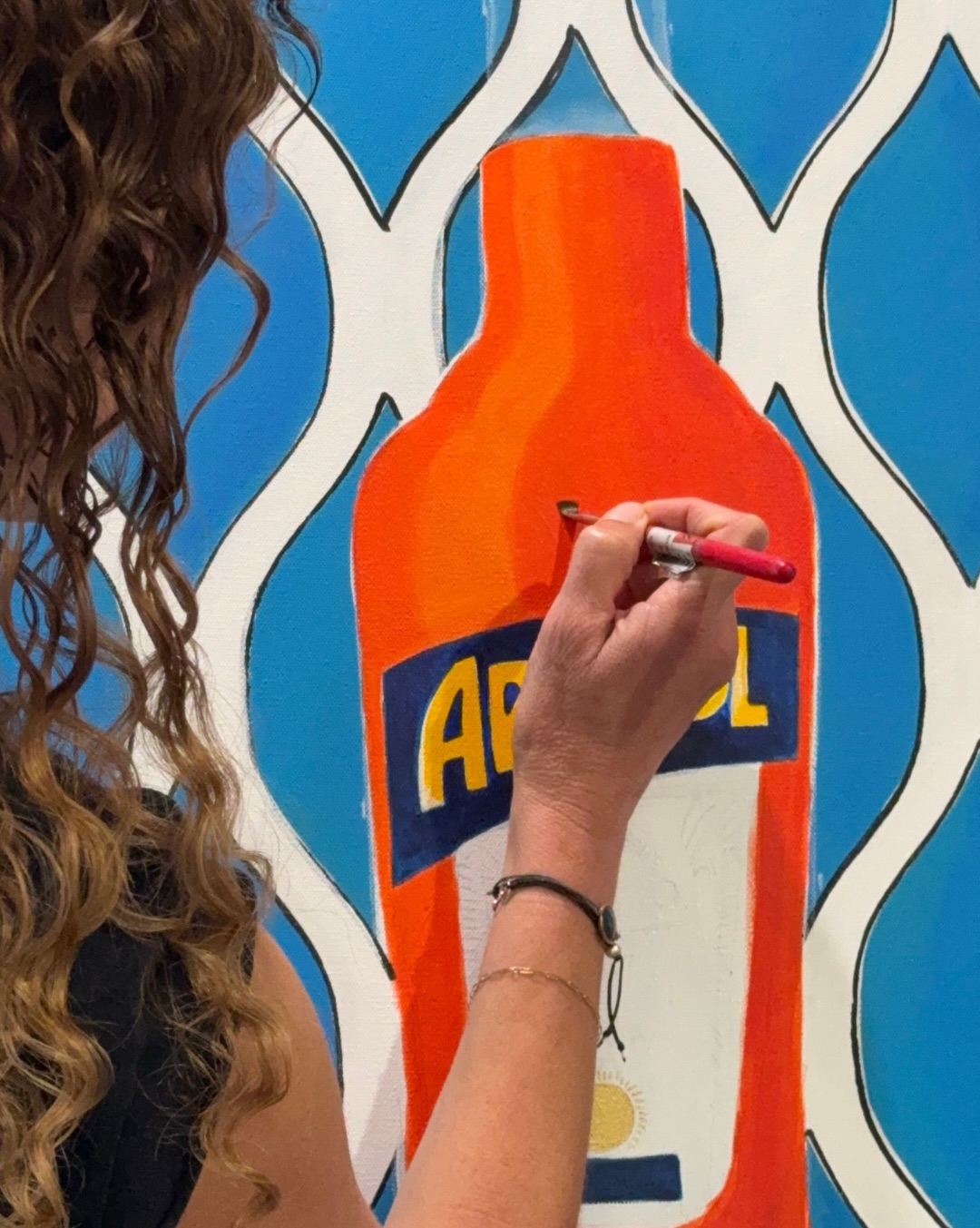 I’ve decided this is going to be a summer of some serious studio time.
More painting. More experimenting. More time in the studio seeing where it takes me.
Right now, it’s this commissioned Aperol piece — bold color, pattern, and a lot of summer energy.
These colors are already making me think about a small hand-painted collection to go along with it once it’s finished.
I’m also opening a small number of commission spots for the months ahead.
Save this if the color made you stop.