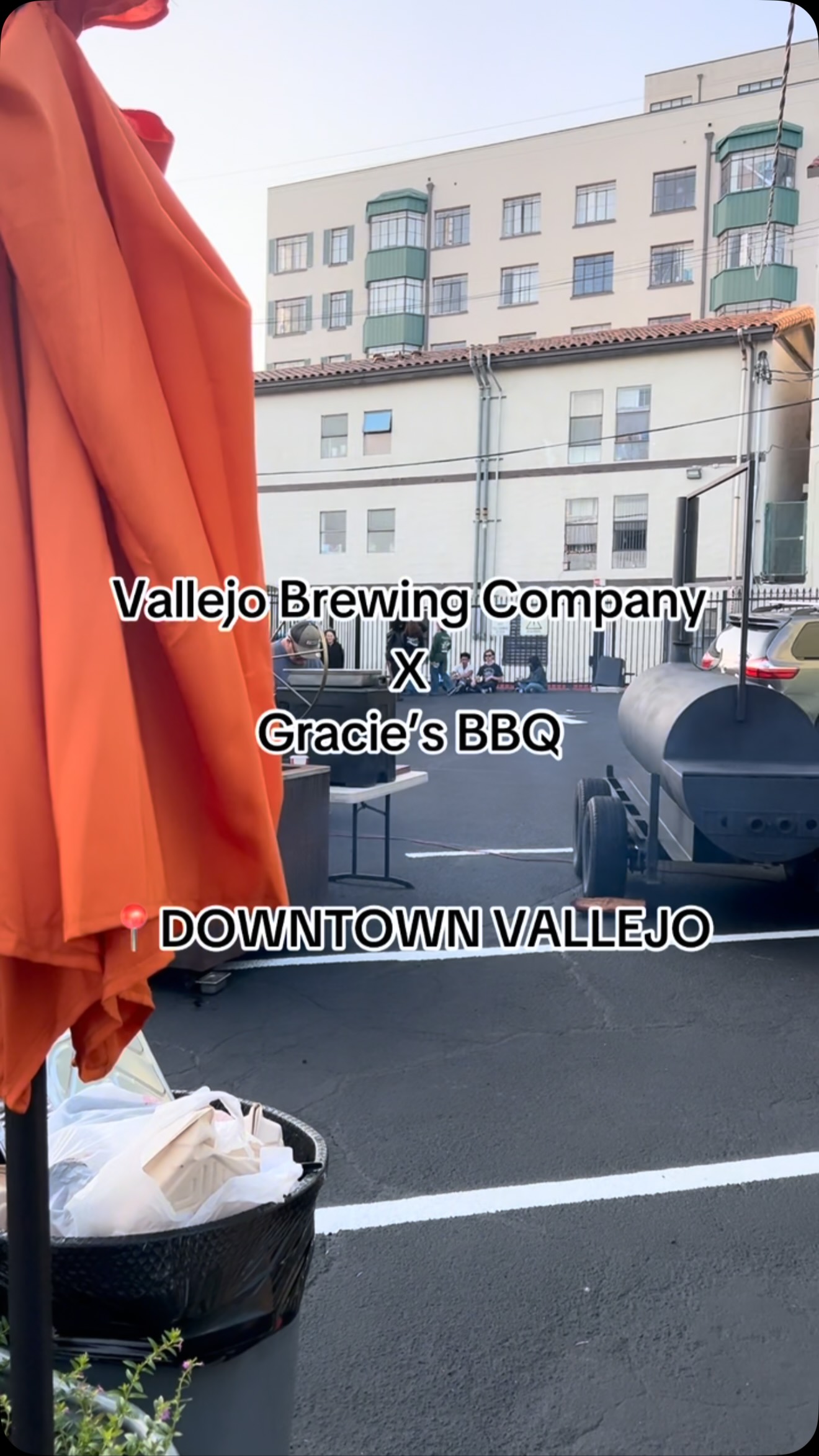 POV: You walked into the Beer Garden on the perfect night. 🍻🎶🔥
The BBQ is hot, the beer is cold, the music is playing, and everyone’s just enjoying the moment. Nights like these are what it’s all about.
See you between Gracie’s BBQ & Vallejo Brewing Company.