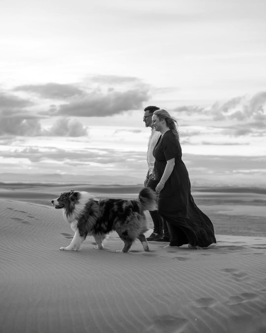 Je n'aurais jamais pu faire mes propres photos d'engagement sans nos chiennes à nos côtés ✨ Tout comme les enfants, nos animaux font partie de la famille !
N'hésitez jamais à venir accompagné de vos boules de poils aux séances photos ! Eux aussi ont le droit à des souvenirs pour la vie 🥹
M&Y, on se retrouve l'année prochaine au @domainedelagrangette !