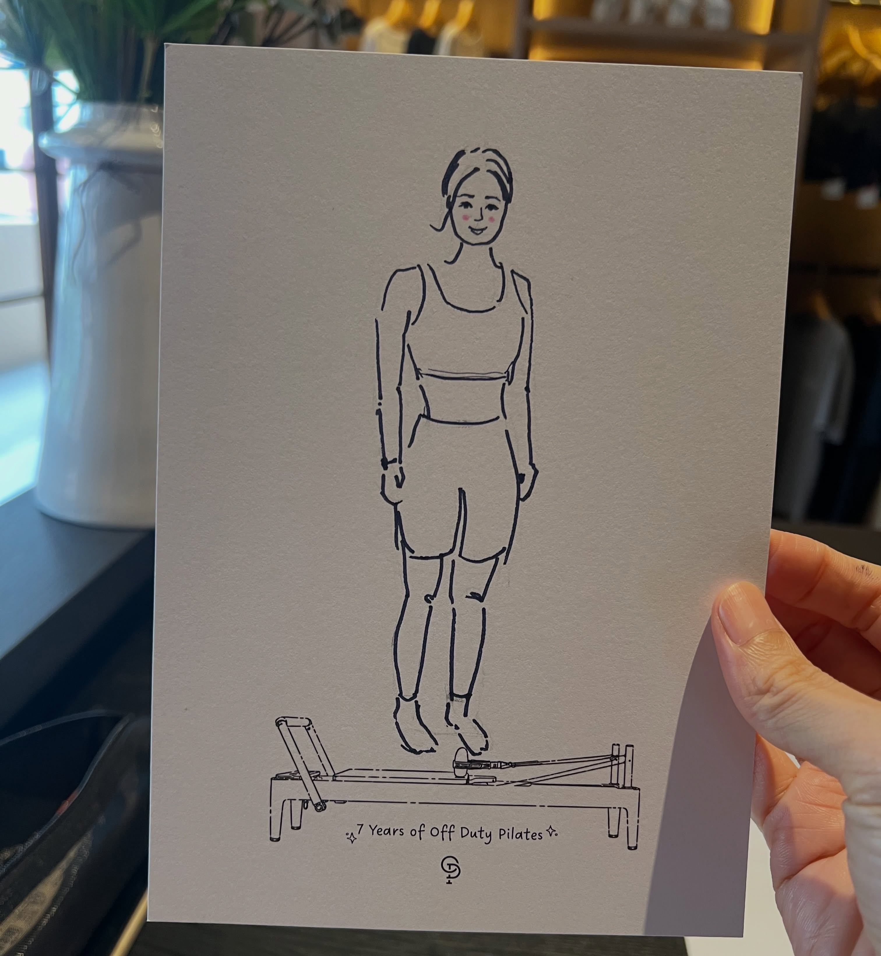 Celebrating every shape, strength, and beautiful vibe with simple, cute sketches!
I absolutely love seeing everyone in their gym outfits, they perfectly compliment every unique body shape and toned muscle, reflecting both the aesthetic and the raw power of a great workout. Thanks to @offdutypilates for putting together such a nice and warm event, definitely made the class so much more exciting!
#liveartist #livesketching #liveillustration #liveportrait #livepainter