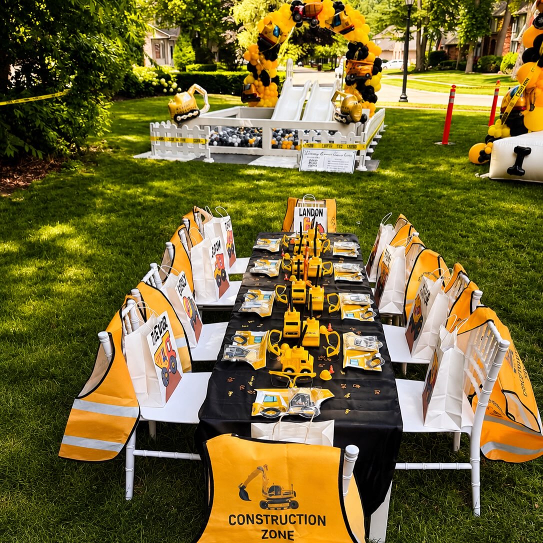 Every unforgettable party starts with the details. Complete your setup with our stylish kids tables & chairs! ✨
Party planning and design @peoniesperfection
Balloons @cococreations_events
Bouncer, ball pit, kids tables and chairs @totcercise
#metrodetroitparty #detroitkidsparty #softplaydetroit #kidspartyplanner #michiganmom