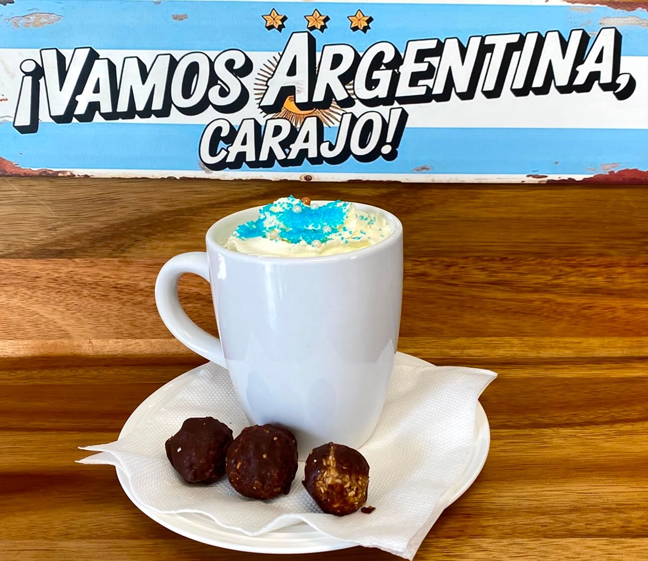 Last couple of days of our @sweetaschallenge hot chocolate!! Last day is on Saturday!! Get in quick & vamos Argentina carajo!! 🇦🇷⭐️⭐️⭐️
#argentina #nuevazelanda #wellington #nz #lowerhutt