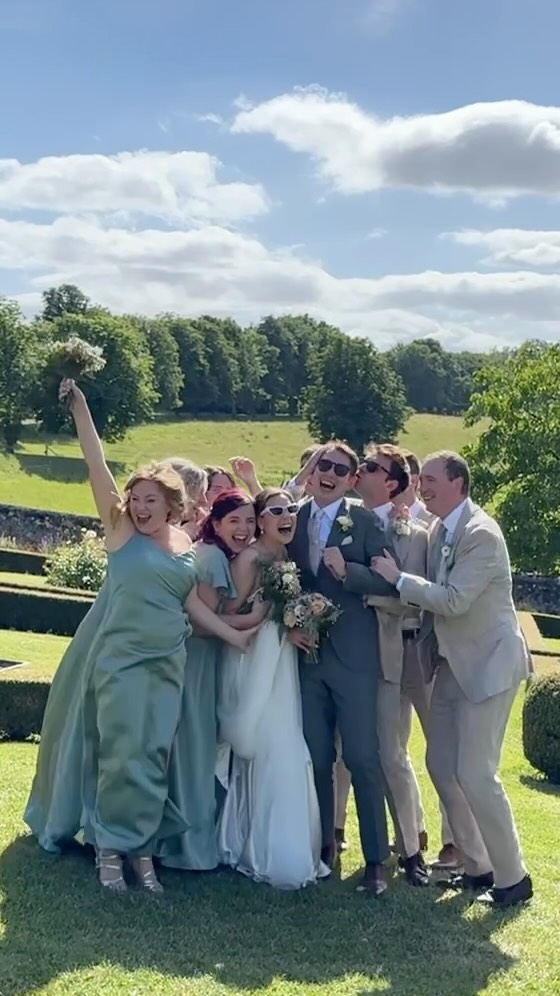 We have so much fun with you! Love days like this with couples and their best mates all having the best time together. Can’t beat days like these and you can’t beat having these memories on film to watch all over again.
Filming for Memories 💛
Venue @chateaudelacoste .
Planner @flora_eventplanner for @marrymeinfrance.
H&M @beautefx.
Good food @theeventkitchendordogne.
Music @tmd_band