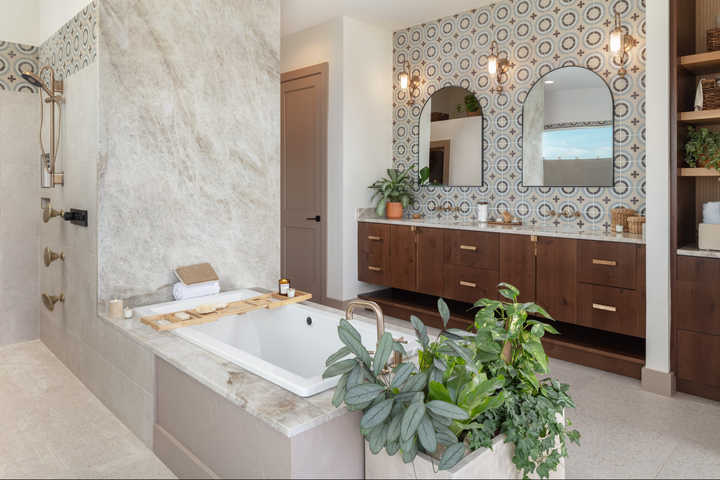 Custom home myth #1: it has to cost a fortune. Truth is, custom design is about making every square foot work for YOU: your storage, your light, your flow. Sometimes that's a mega mansion. Sometimes it's a smarter 1,800 sq ft. Either way, we listen first and design second. 🏡
#LuttrellArchitecture #CustomHomeDesign #ResidentialArchitecture #FloridaArchitecture #TampaHomes