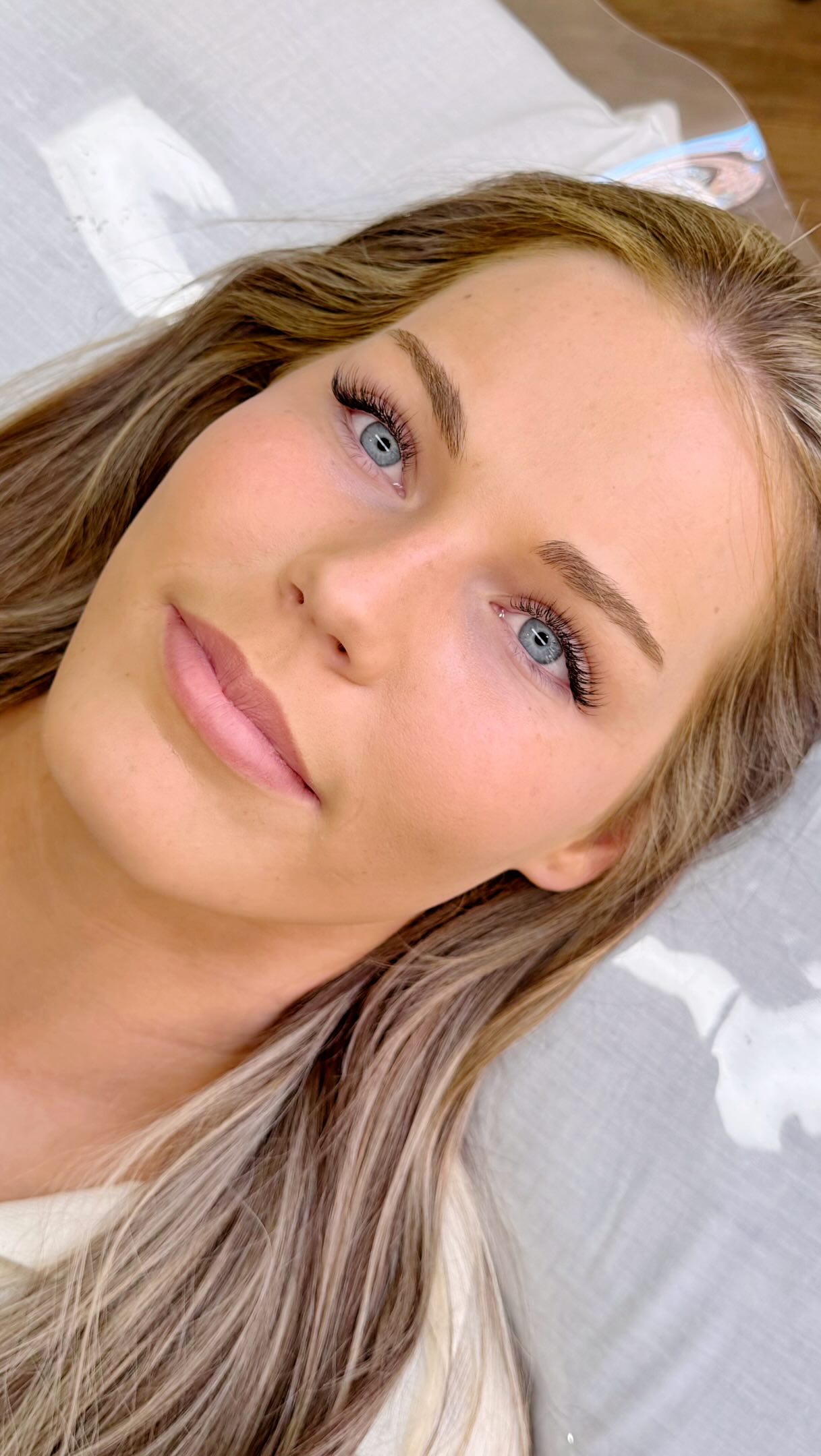 POV: it’s your girl therapy appointment and we’re doing wispy classics 🤍
Wispy classic lashes might be my favourite set to create, and not just because they’re stunning (although… they really are). It’s everything they give you:
✨ Fully customisable to flatter any eye shape, so you get a set made for YOUR eyes
✨ Kind to your natural lashes. I only place longer extensions on the lashes strong enough to hold them, so your set looks full without ever risking lash health (safe lashing is the only lashing here!)
✨ Grows out beautifully, so no removal needed between fills. Perfect for events and holidays 🌴
✨ Seriously low maintenance. Keep them clean and they stay gorgeous
✨ Quick fills every 3 to 4 weeks for most clients, so you wake up every day with lashes you love
✨ Completely weightless. You won’t even feel them on
Beautiful lashes, zero fuss. All the girl therapy, none of the upkeep 🤍
If this is your sign to finally book in, tap the link in my bio to grab a spot 💌
#canberralashes #lashescanberra #capitallashes #canberralashextensions #canberralashlifts