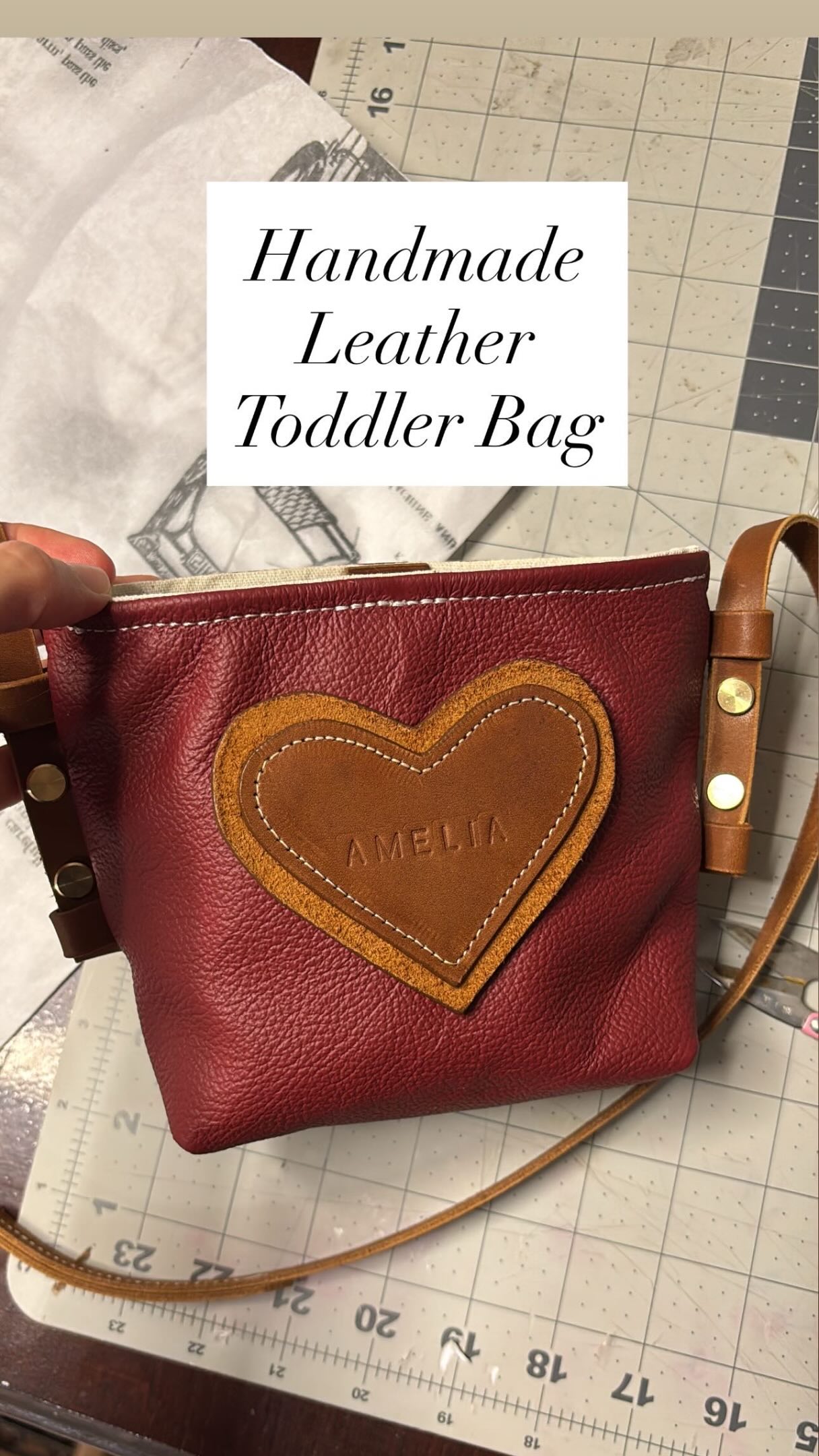 ♥️’d every moment making you!
Goodbye to another toddler bag 👋
•
Psssst…. It turns into a backpack 🎒
•
•
•
#toddlerbag #toddlerhandbag #girlsbag #toddlerfashion #toddlerofinstagram