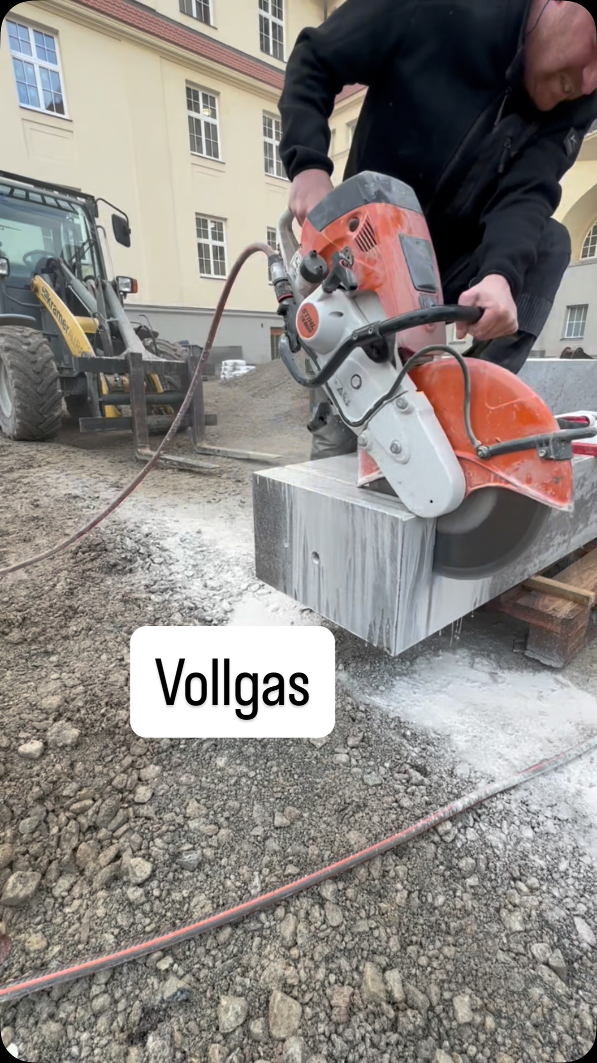 Was auf der Baustelle nicht passt, wird passend gemacht! #stihl #muschelkalk #neustadtaisch #vollgas