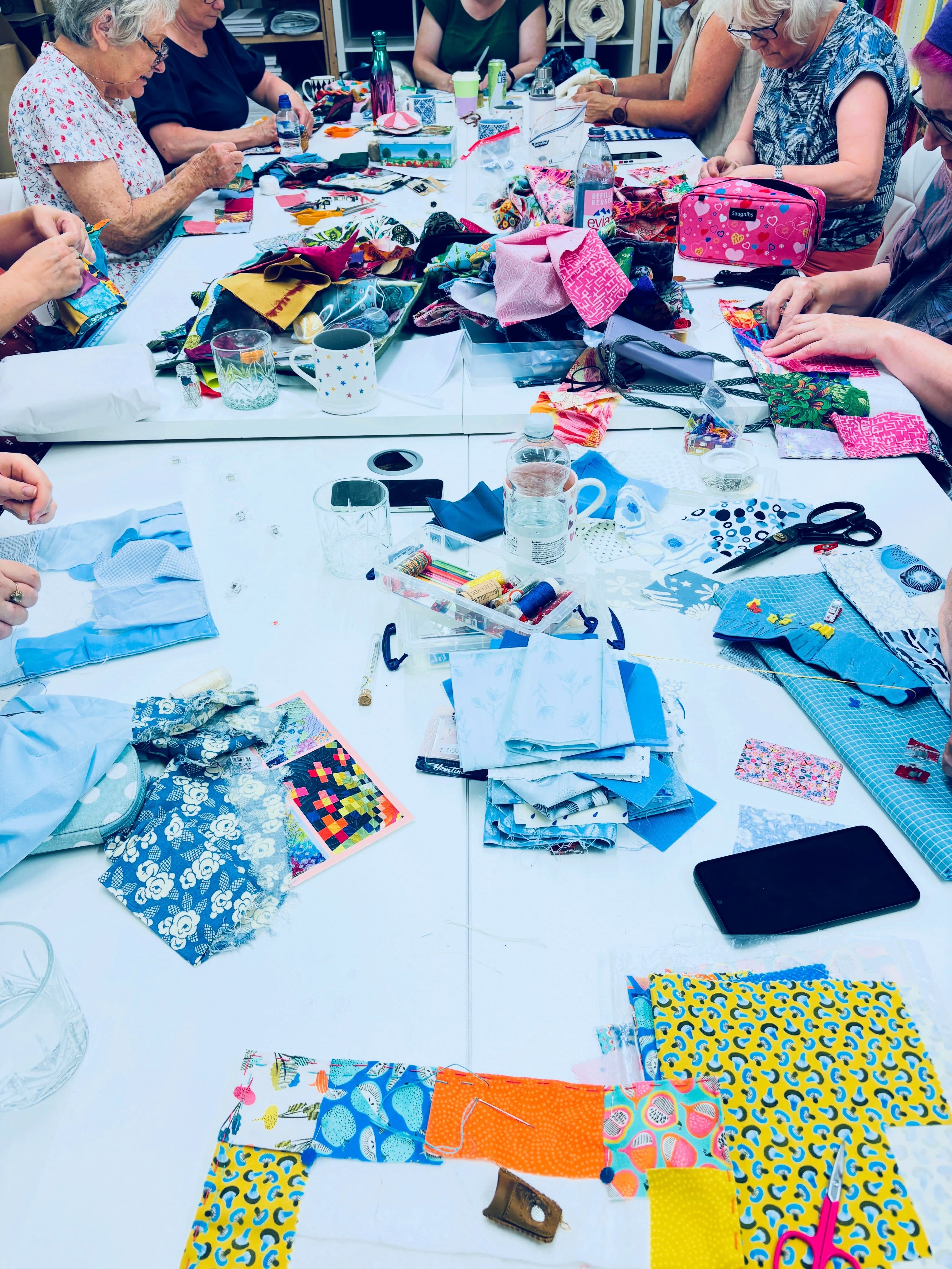 An absolutely brilliant day teaching Kawandi to a the most wonderful group of ladies - we laughed A LOT and even managed some stitching! ❤️🌈
Some hand never done any hand stitching/hand quilting before, one had never done any kind of sewing at all…ever! And just look how beautiful all those pieces are ⭐️
I’ll be joining in with this weeks #saturdaynightcraftalong to try and get mine finished!
#kawandi #handstitching #quiltersgonnaquilt #mindfulsewing