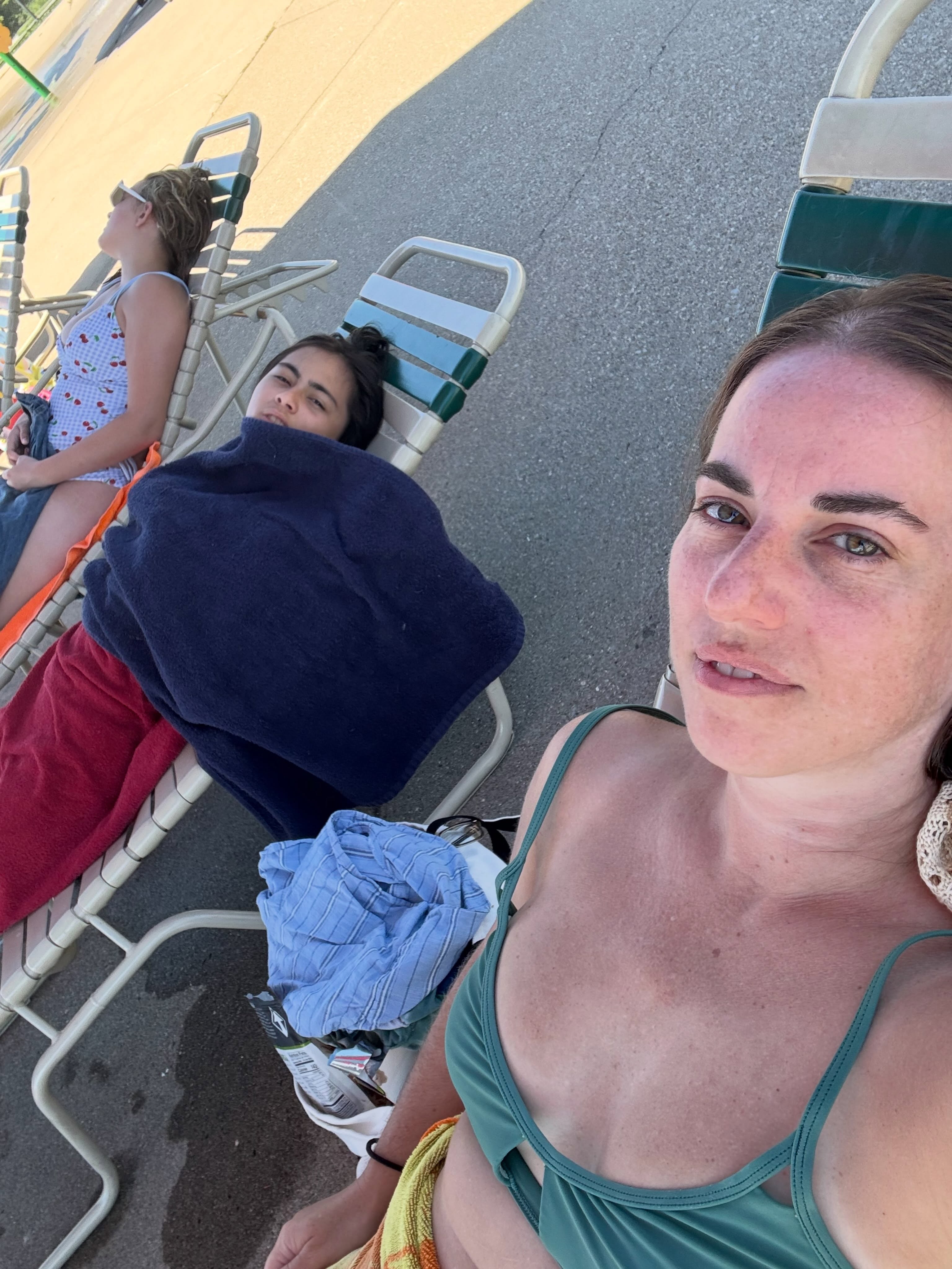 I am my absolute joy-drenched when I’m with the gals and in the ☀️and 🌊. Thank you, summer.