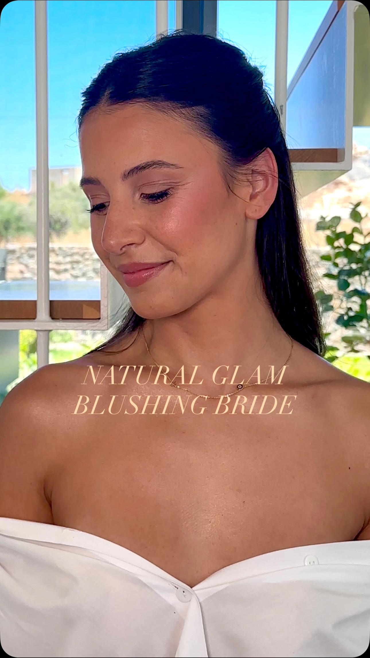 How adorable is she you guys!? Such a sweet and genuine girl. I loved doing her makeup and meeting the family. Omg and I love her Yiayia (grandma) she was the Brides and everyone’s hype girl that day! Compliments and love all around ( you can hear her in the video telling Amanda how be she looks) 🥹
.
