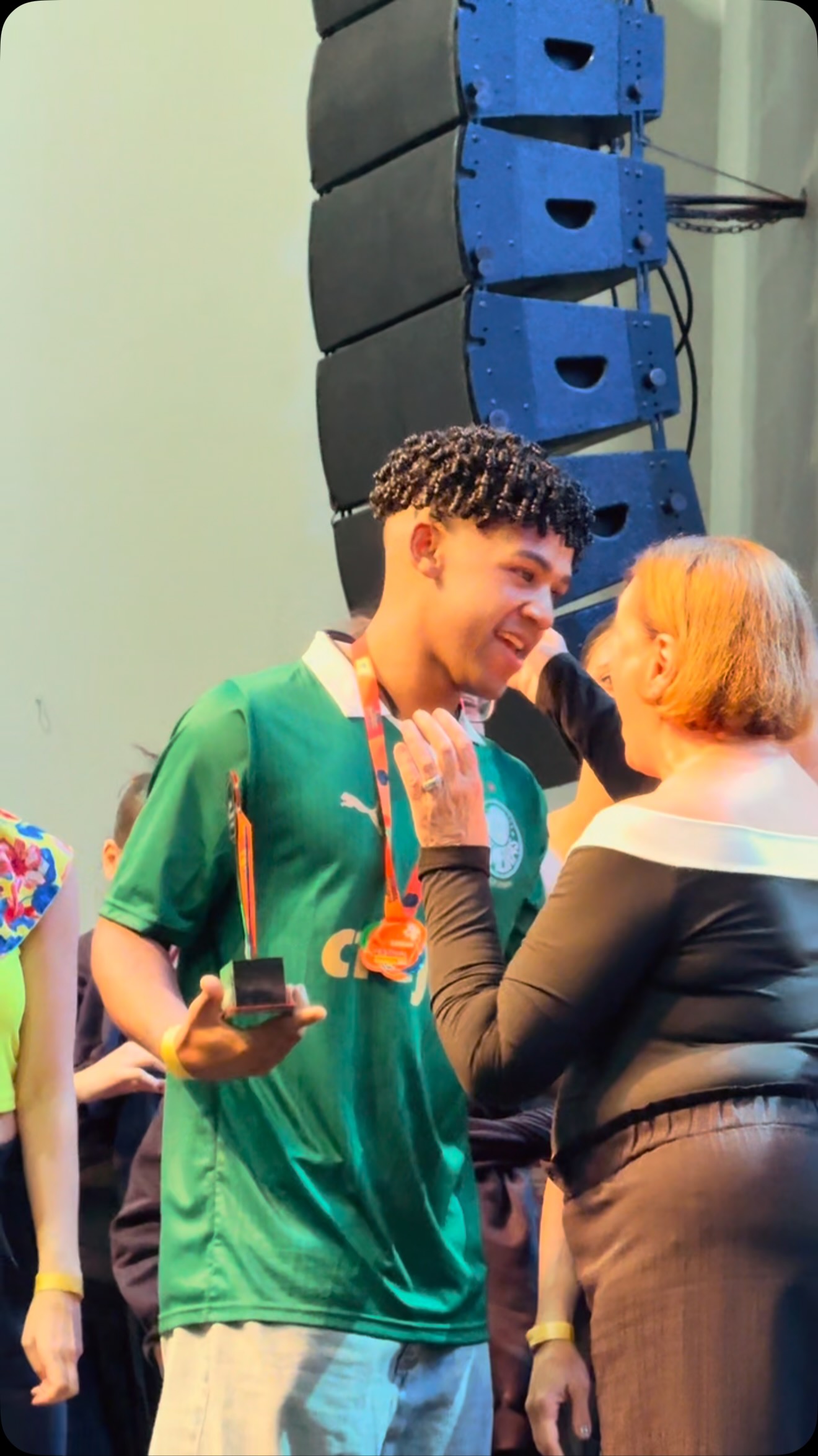 A premiação da segunda sessão celebrou muito mais do que medalhas.
Foi o reconhecimento de meses de dedicação, coragem e amor pela dança. Parabéns a todos os participantes por fazerem deste momento um capítulo inesquecível do festival. 🏅✨
Que essa conquista seja apenas o começo de muitos outros palcos.