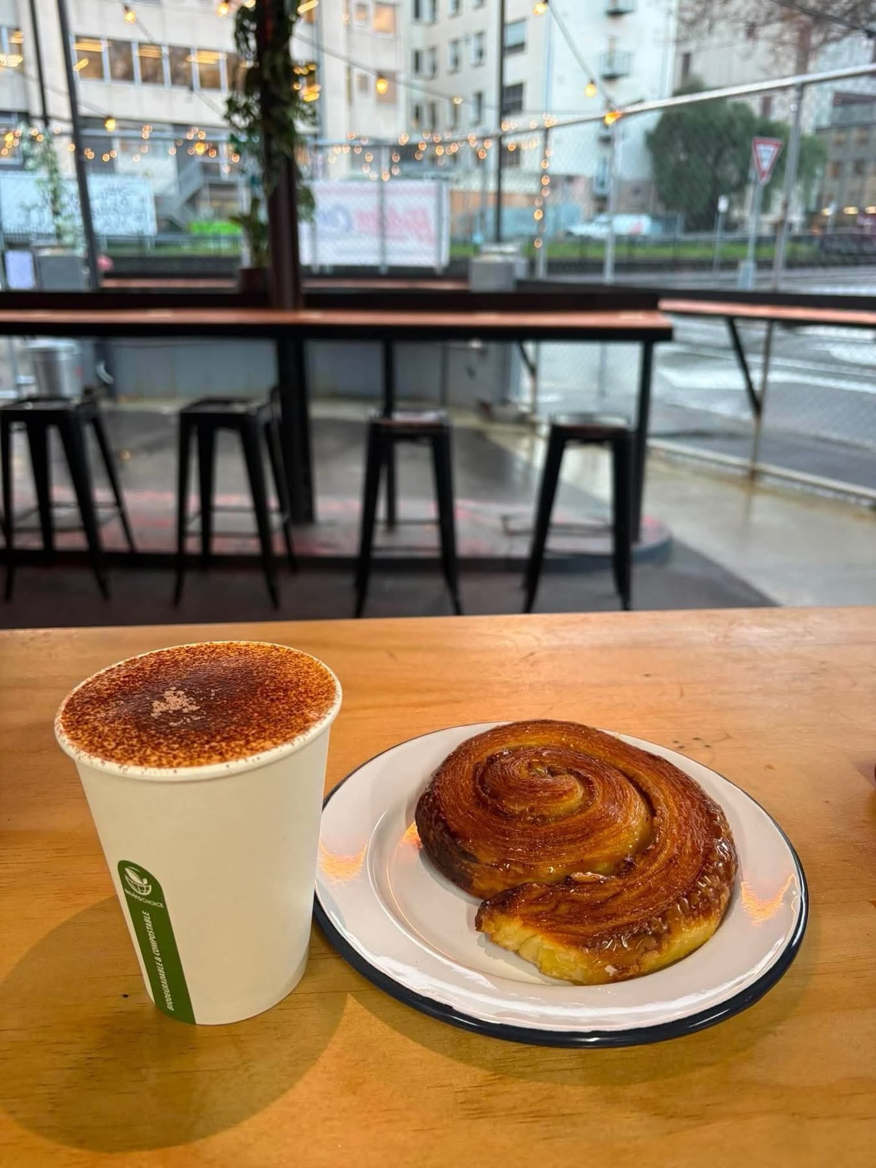 For all those that have been asking… We are now serving coffee and other hot drinks with some amazing local pastries from @queenspastry
With this addition we will be open from 7am with the kitchen opening at 11:30 through the week!
#coffee #pastry #hobart #hobarteats #drinks