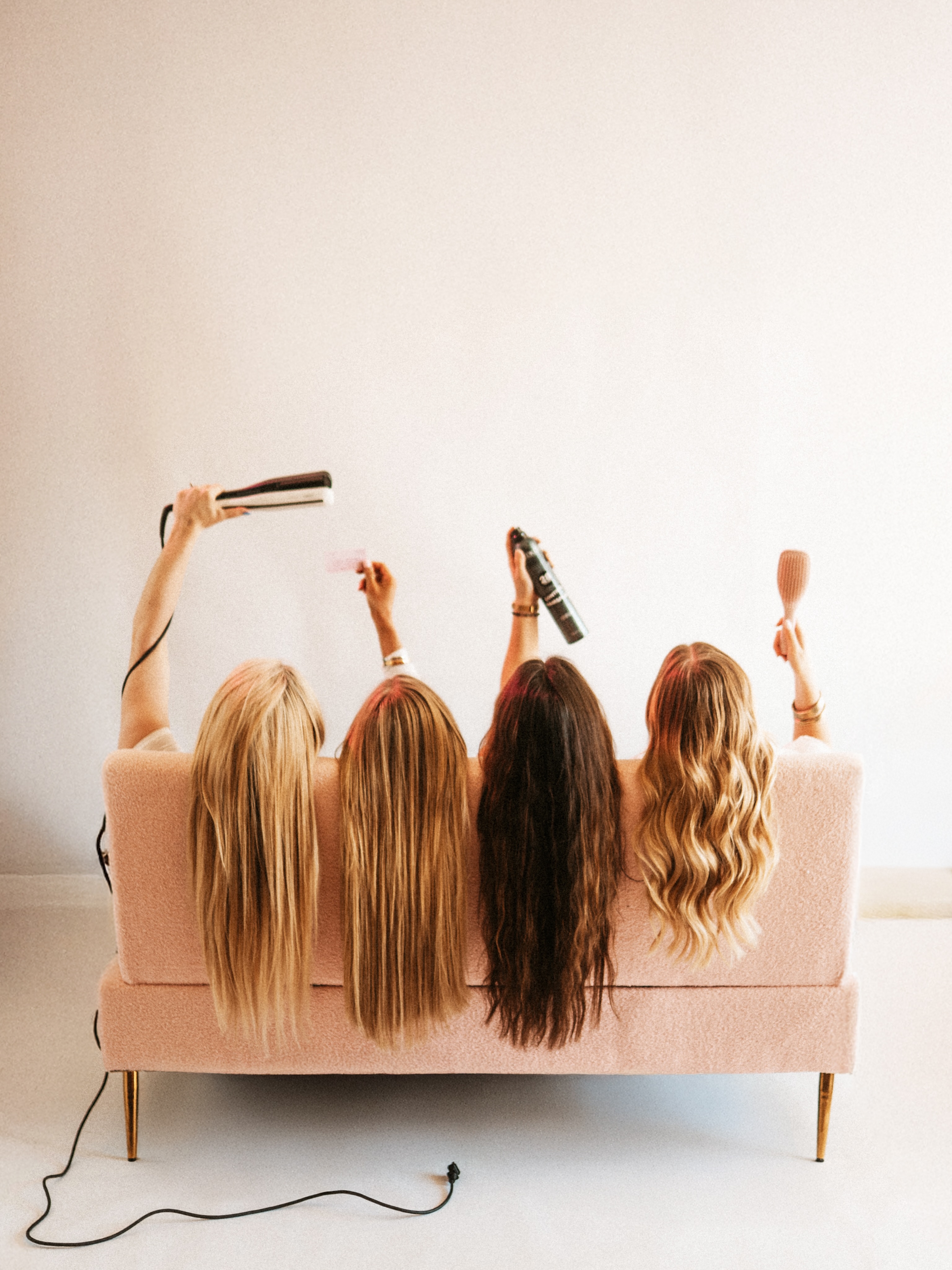 Thinking about extensions but worried about damage? 🤎
Fuller, longer hair can still be healthy, comfortable and completely customized to you.
Every extension plan is based on your natural density, scalp health, lifestyle and hair goals, because the best extensions should enhance your hair, not compromise it.
Now accepting new extension clients.
Book your consultation through the LINK IN BIO🩷