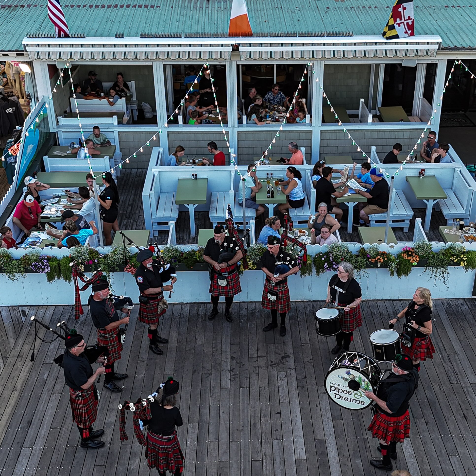 The Ocean City Pipes & Drums are coming to Shenanigans! ☘️🎶
Join us Friday, July 17 at 6:30 PM for dinner and enjoy a live performance from the bagpipes right here on the boards. We’ll see you Friday! 🍻